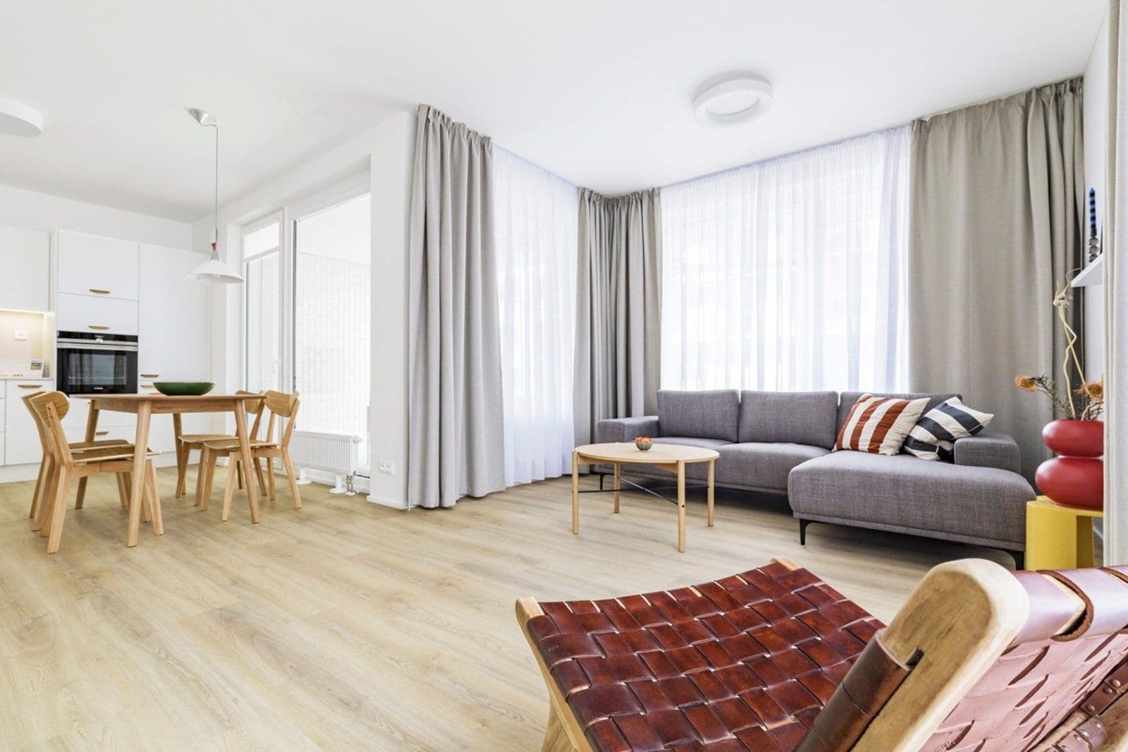 2 bedroom with open-plan kitchen flat to rent, 82 m², U Pergamenky, Prague, Prague 2 bedroom with open-plan kitchen flat to rent, 82 m², U Pergamenky, Prague, Prague