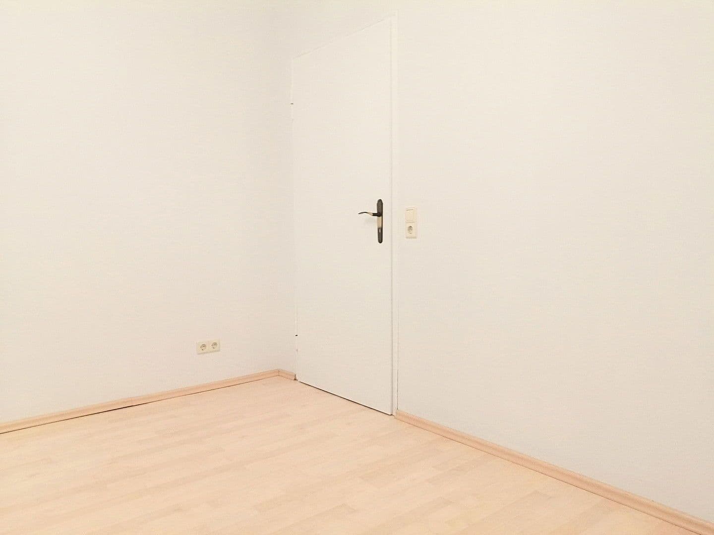 4 bedroom flat for sale, 98 m², Botnanger Steige 18, Stuttgart, Baden-Württemberg 4 bedroom flat for sale, 98 m², Botnanger Steige 18, Stuttgart, Baden-Württemberg