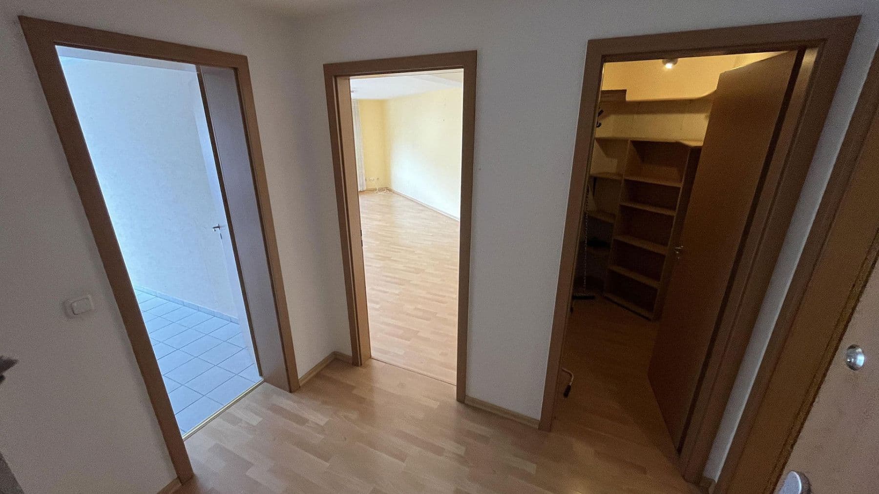 1 bedroom with open-plan kitchen flat to rent, 68 m², Essen, North Rhine-Westphalia 1 bedroom with open-plan kitchen flat to rent, 68 m², Essen, North Rhine-Westphalia