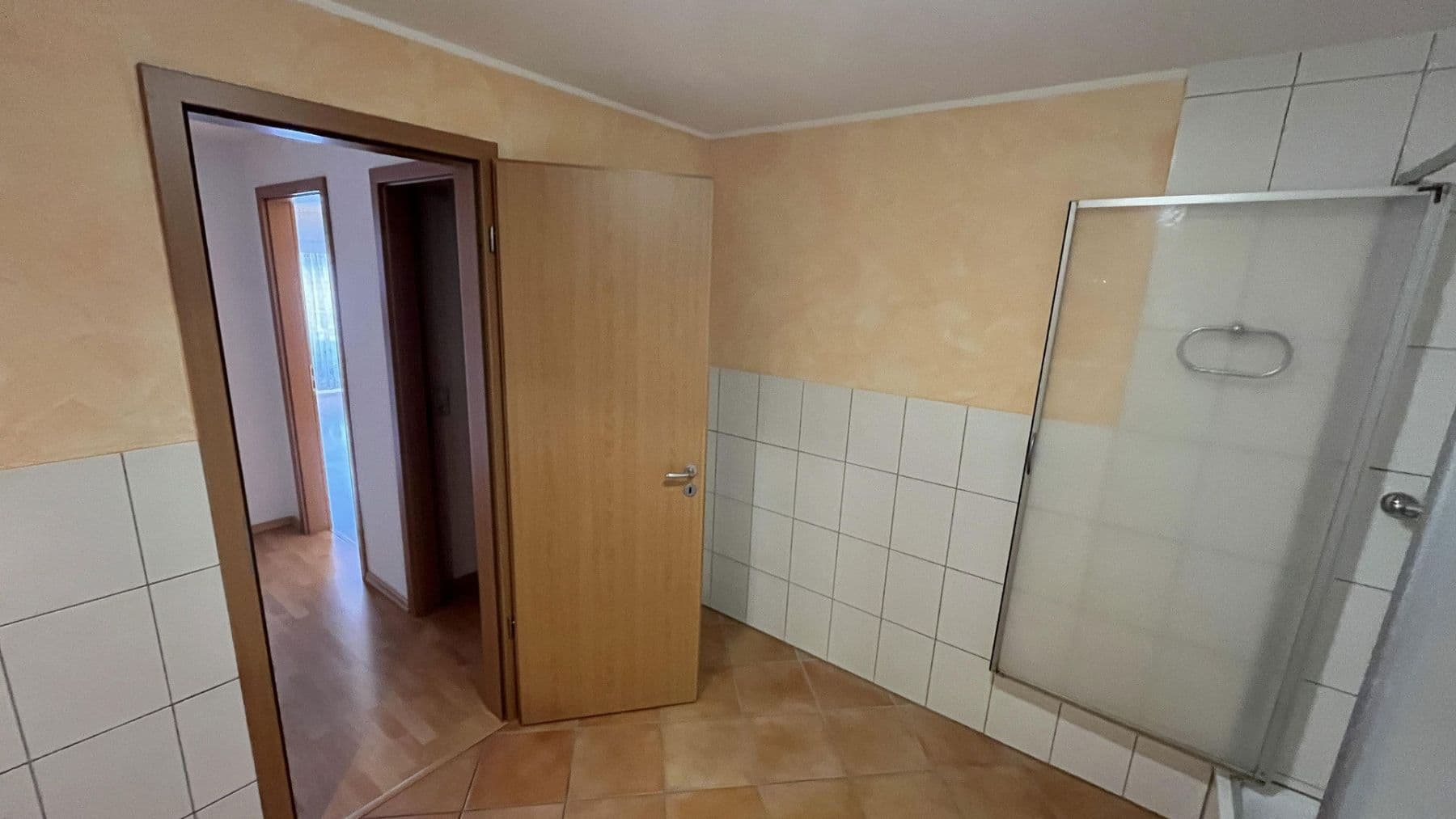 1 bedroom with open-plan kitchen flat to rent, 68 m², Essen, North Rhine-Westphalia 1 bedroom with open-plan kitchen flat to rent, 68 m², Essen, North Rhine-Westphalia