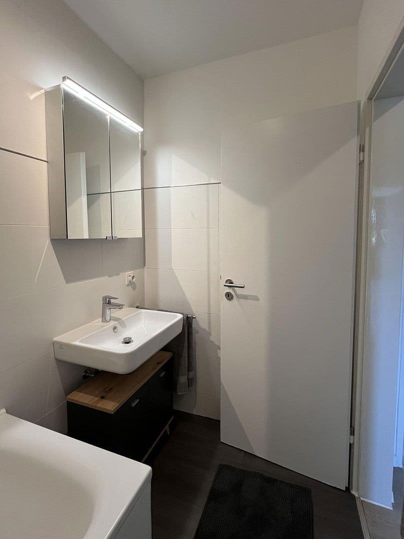 Studio flat to rent, 39 m², Langenfeld (Rheinland), North Rhine-Westphalia Studio flat to rent, 39 m², Langenfeld (Rheinland), North Rhine-Westphalia