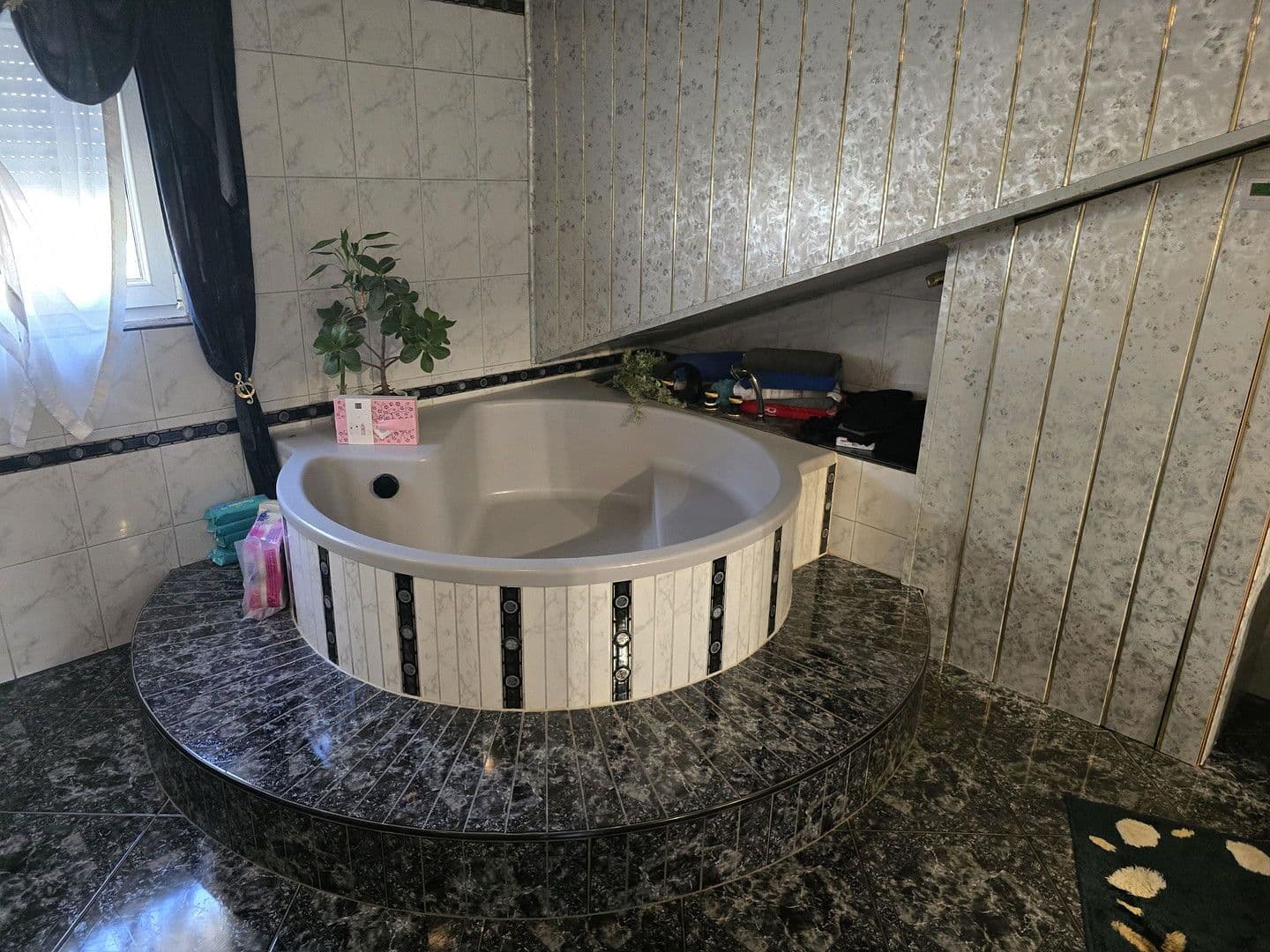 flat for sale, 604 m², Saarbrücken, Saarland flat for sale, 604 m², Saarbrücken, Saarland