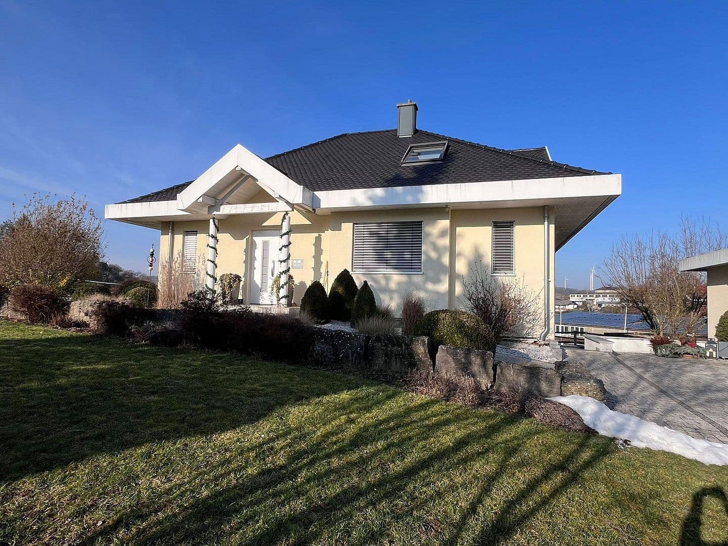 house for sale, 284 m², Remlingen, Bavaria house for sale, 284 m², Remlingen, Bavaria