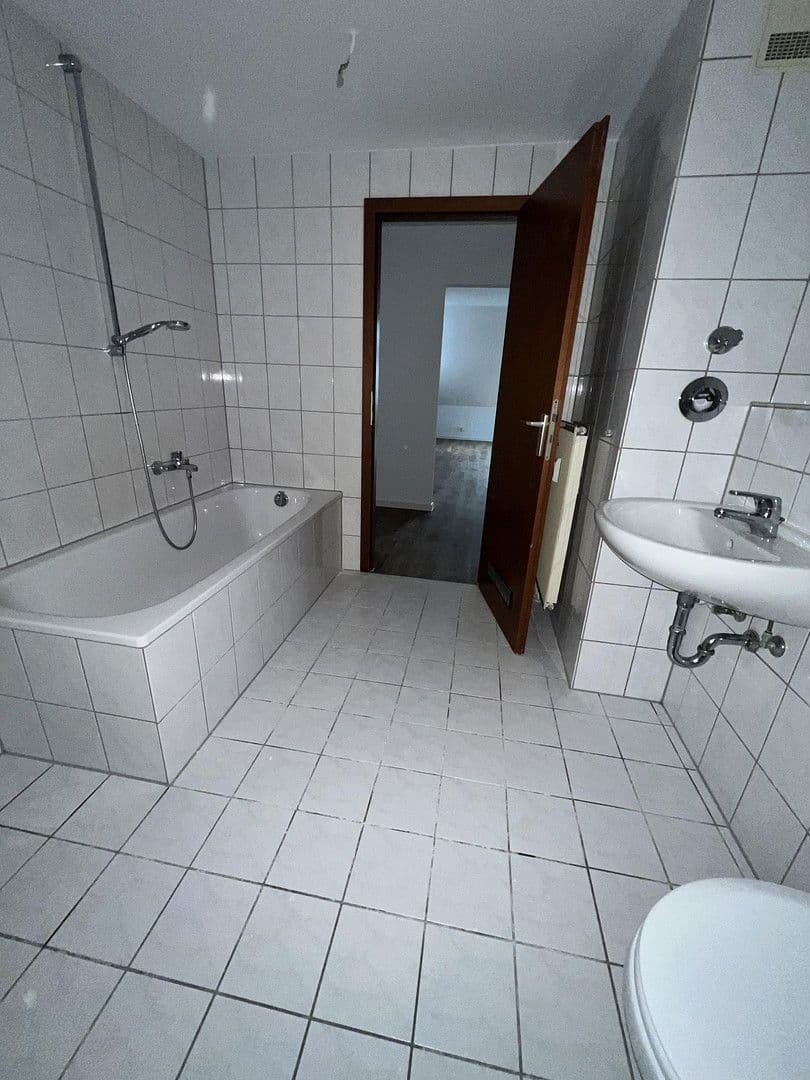 1 bedroom with open-plan kitchen flat to rent, 84 m², Weiterstadt, Hesse 1 bedroom with open-plan kitchen flat to rent, 84 m², Weiterstadt, Hesse