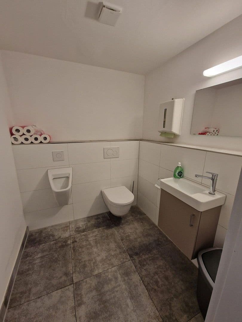 non-residential property for sale, 1,213 m², Schleifweg 1b, Uttenreuth, Bavaria non-residential property for sale, 1,213 m², Schleifweg 1b, Uttenreuth, Bavaria