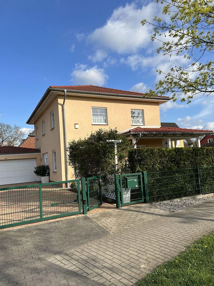 house for sale, 140 m², Hohen Neuendorf, Brandenburg house for sale, 140 m², Hohen Neuendorf, Brandenburg