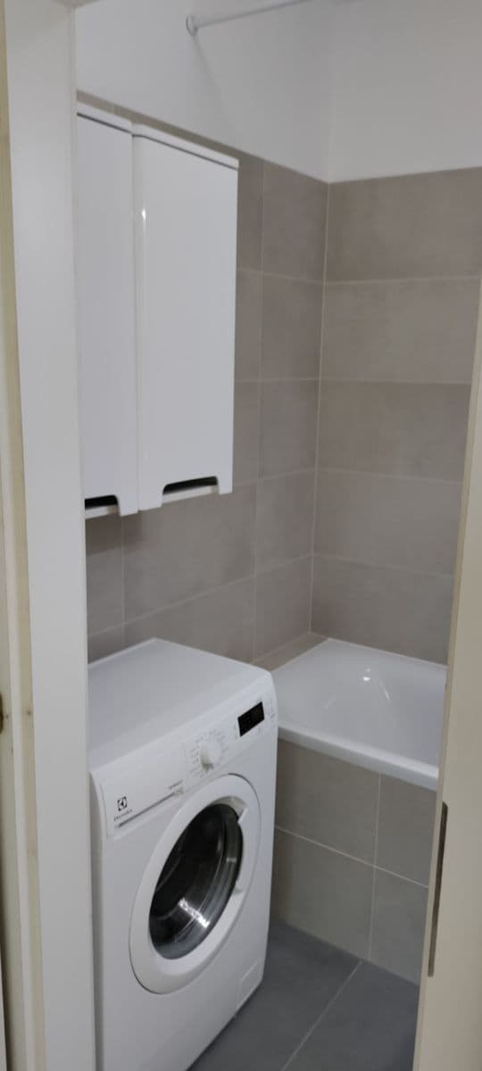 2 bedroom with open-plan kitchen flat to rent, 68 m², Cabanova, Dúbravka, Bratislavský Region 2 bedroom with open-plan kitchen flat to rent, 68 m², Cabanova, Dúbravka, Bratislavský Region