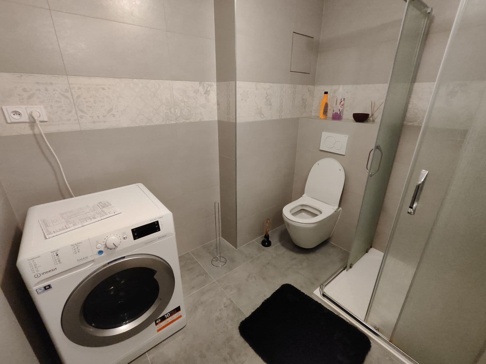 1 bedroom with open-plan kitchen flat to rent, 54 m², Želetická, Prague, Prague 1 bedroom with open-plan kitchen flat to rent, 54 m², Želetická, Prague, Prague