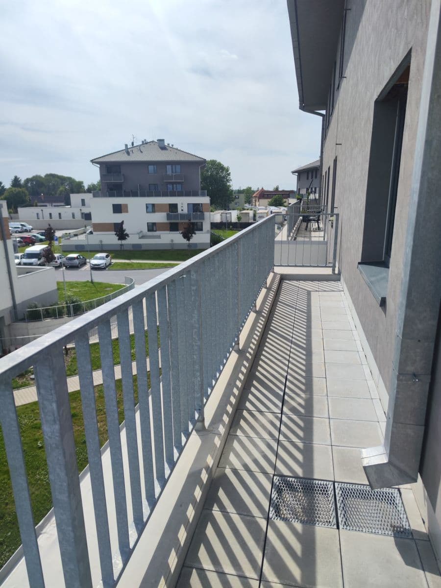 1 bedroom with open-plan kitchen flat to rent, 54 m², Želetická, Prague, Prague 1 bedroom with open-plan kitchen flat to rent, 54 m², Želetická, Prague, Prague