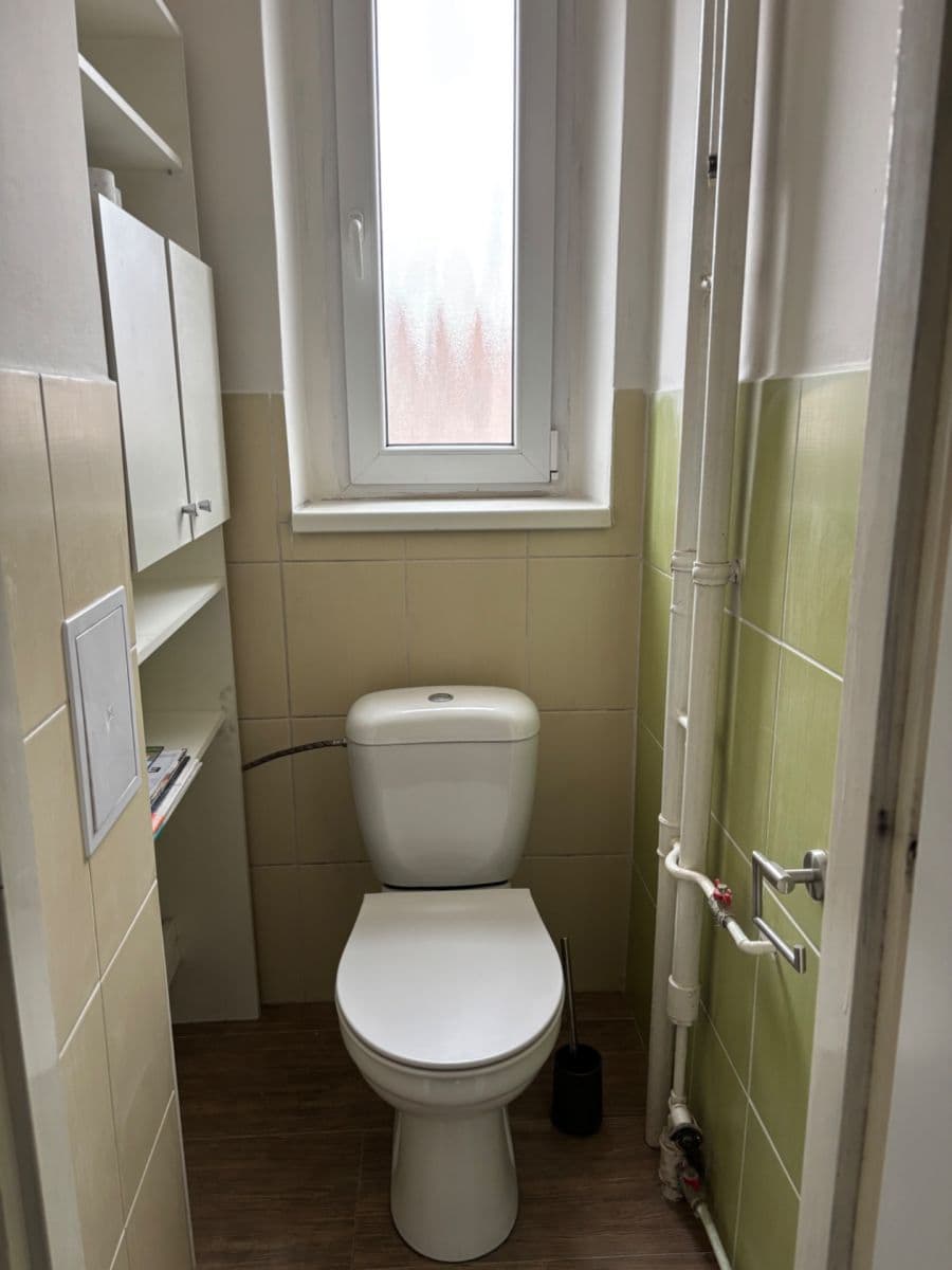 3 bedroom flat to rent, 77 m², Černokostelecká, Prague, Prague 3 bedroom flat to rent, 77 m², Černokostelecká, Prague, Prague