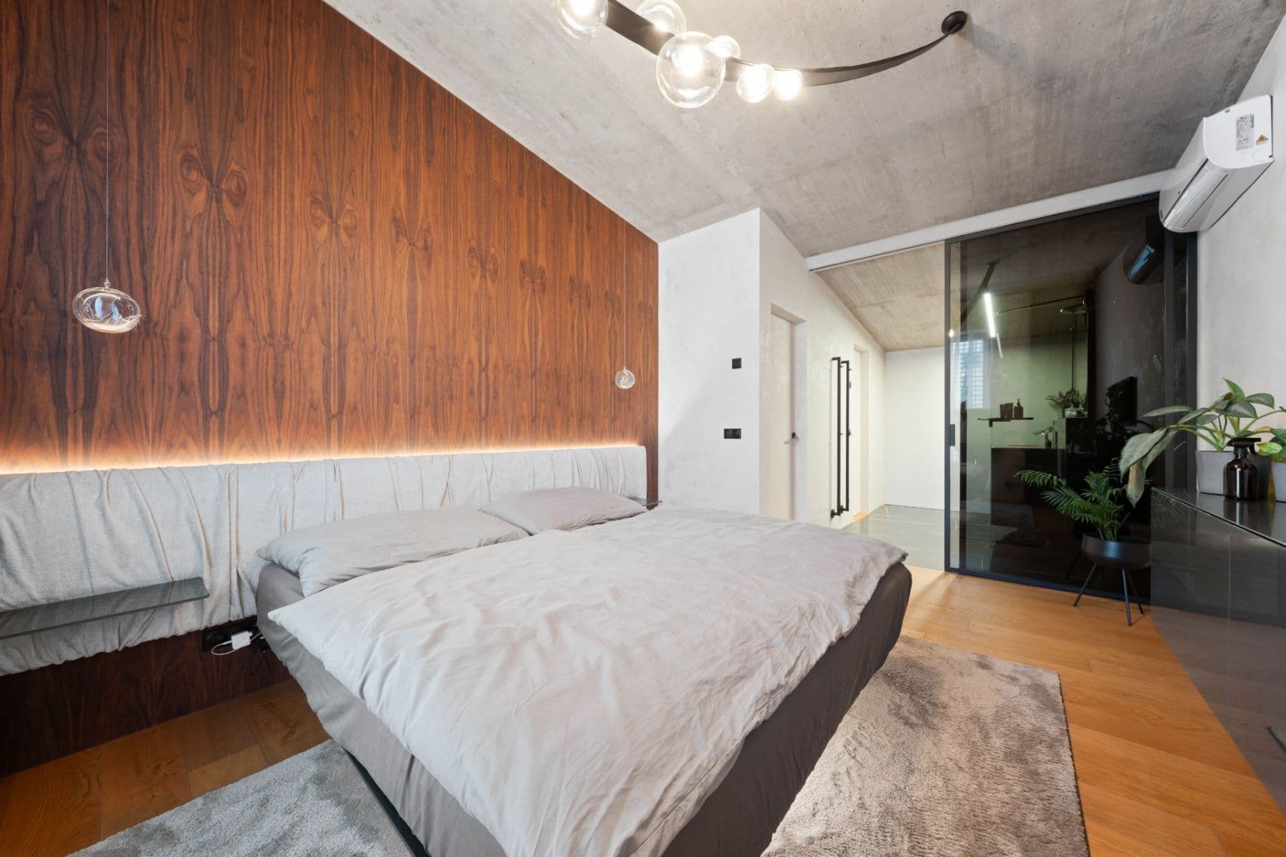 3 bedroom with open-plan kitchen flat for sale, 107 m², 5. máje, Prague, Prague 3 bedroom with open-plan kitchen flat for sale, 107 m², 5. máje, Prague, Prague