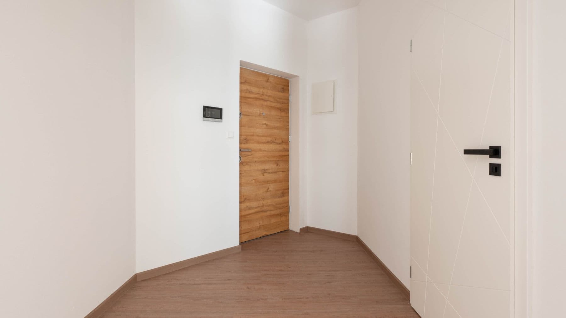 Studio flat for sale, 33 m², Faměrovo náměstí, Brno, Jihomoravský Region Studio flat for sale, 33 m², Faměrovo náměstí, Brno, Jihomoravský Region