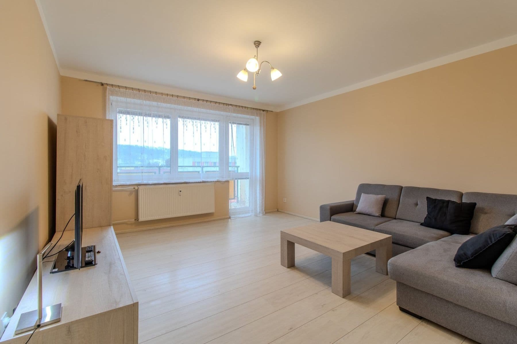 2 bedroom flat to rent, 70 m², Na Hrádku, Kralupy nad Vltavou, Středočeský Region 2 bedroom flat to rent, 70 m², Na Hrádku, Kralupy nad Vltavou, Středočeský Region