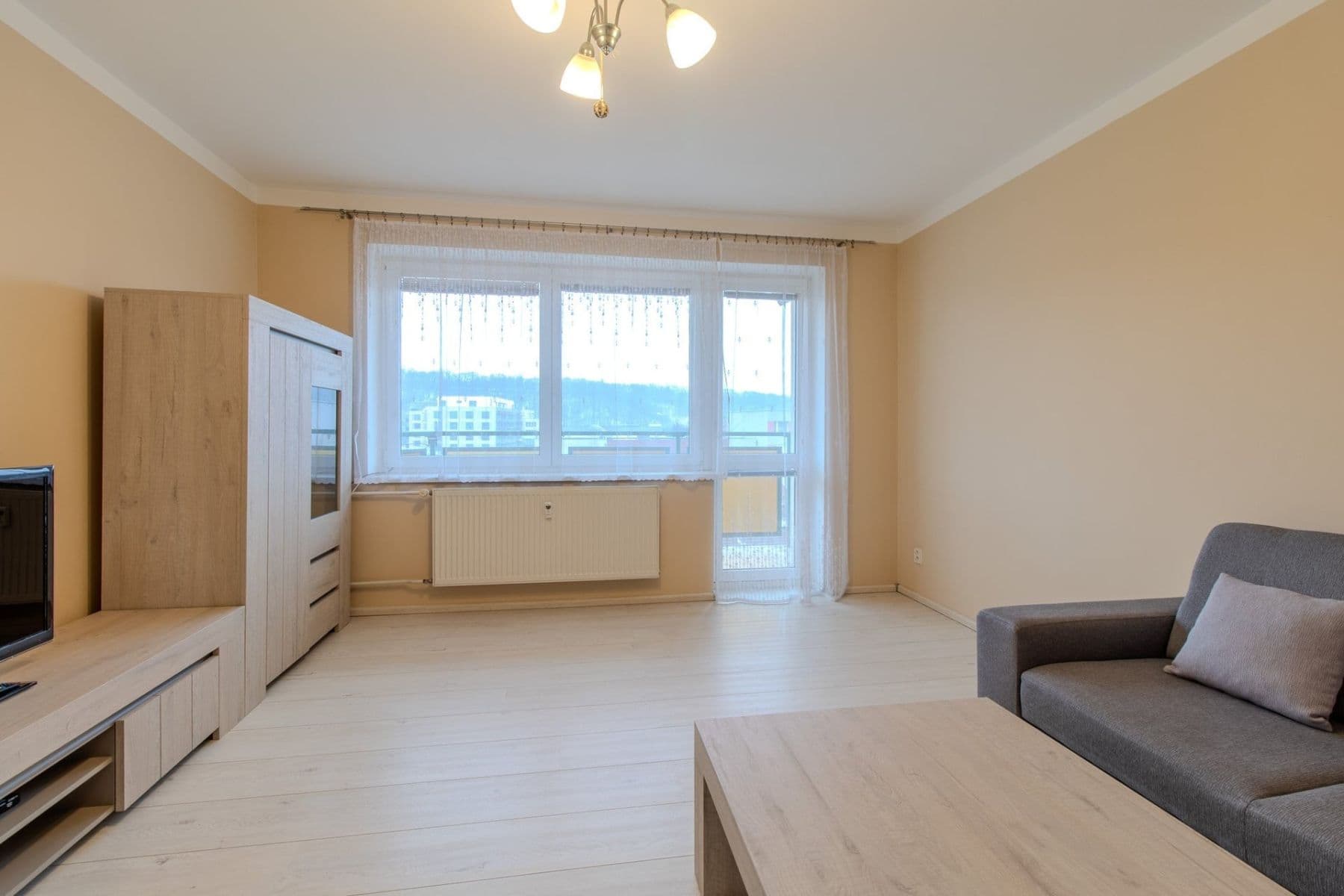 2 bedroom flat to rent, 70 m², Na Hrádku, Kralupy nad Vltavou, Středočeský Region 2 bedroom flat to rent, 70 m², Na Hrádku, Kralupy nad Vltavou, Středočeský Region