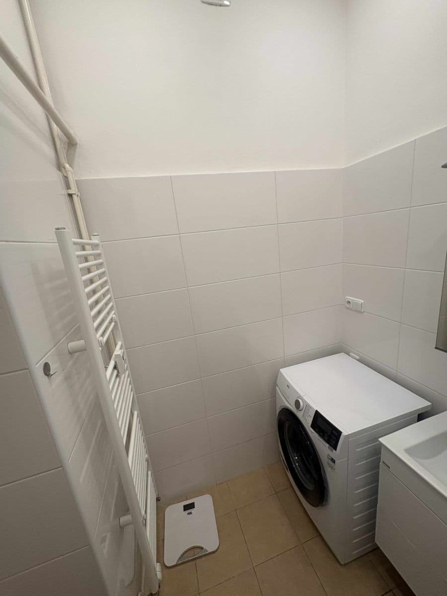 2 bedroom flat to rent, 49 m², Na Louži, Prague, Prague 2 bedroom flat to rent, 49 m², Na Louži, Prague, Prague