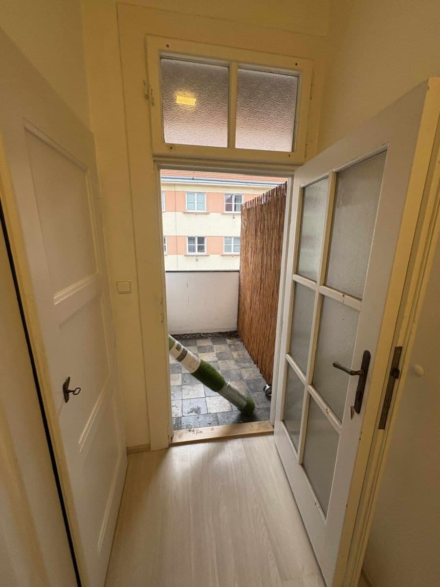 2 bedroom flat to rent, 49 m², Na Louži, Prague, Prague 2 bedroom flat to rent, 49 m², Na Louži, Prague, Prague