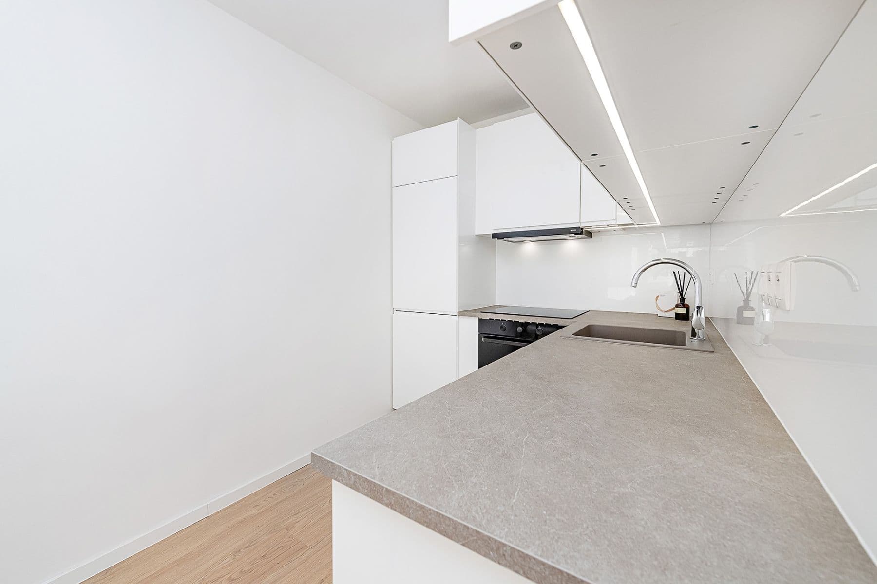 1 bedroom with open-plan kitchen flat for sale, 46 m², Tererova, Prague, Prague 1 bedroom with open-plan kitchen flat for sale, 46 m², Tererova, Prague, Prague