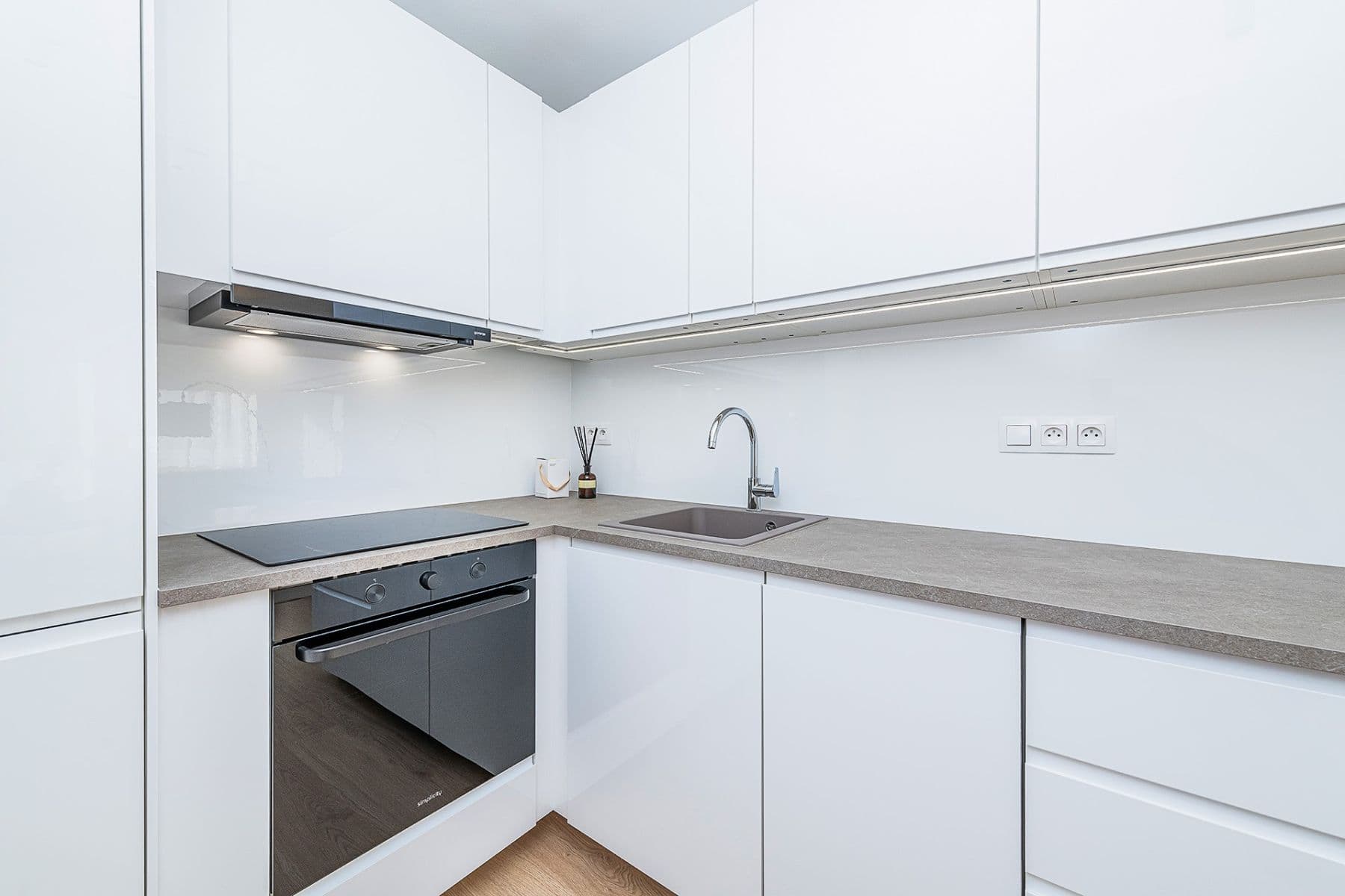 1 bedroom with open-plan kitchen flat for sale, 46 m², Tererova, Prague, Prague 1 bedroom with open-plan kitchen flat for sale, 46 m², Tererova, Prague, Prague