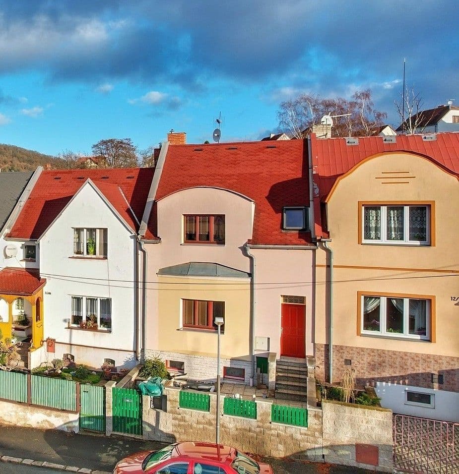 1 bedroom with open-plan kitchen flat to rent, 60 m², Ulice práce, Ústí nad Labem, Ústecký Region 1 bedroom with open-plan kitchen flat to rent, 60 m², Ulice práce, Ústí nad Labem, Ústecký Region