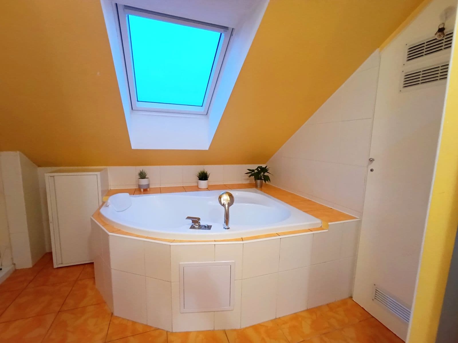 2 bedroom with open-plan kitchen flat for sale, 62 m², Horoušanská, Nehvizdy, Středočeský Region 2 bedroom with open-plan kitchen flat for sale, 62 m², Horoušanská, Nehvizdy, Středočeský Region