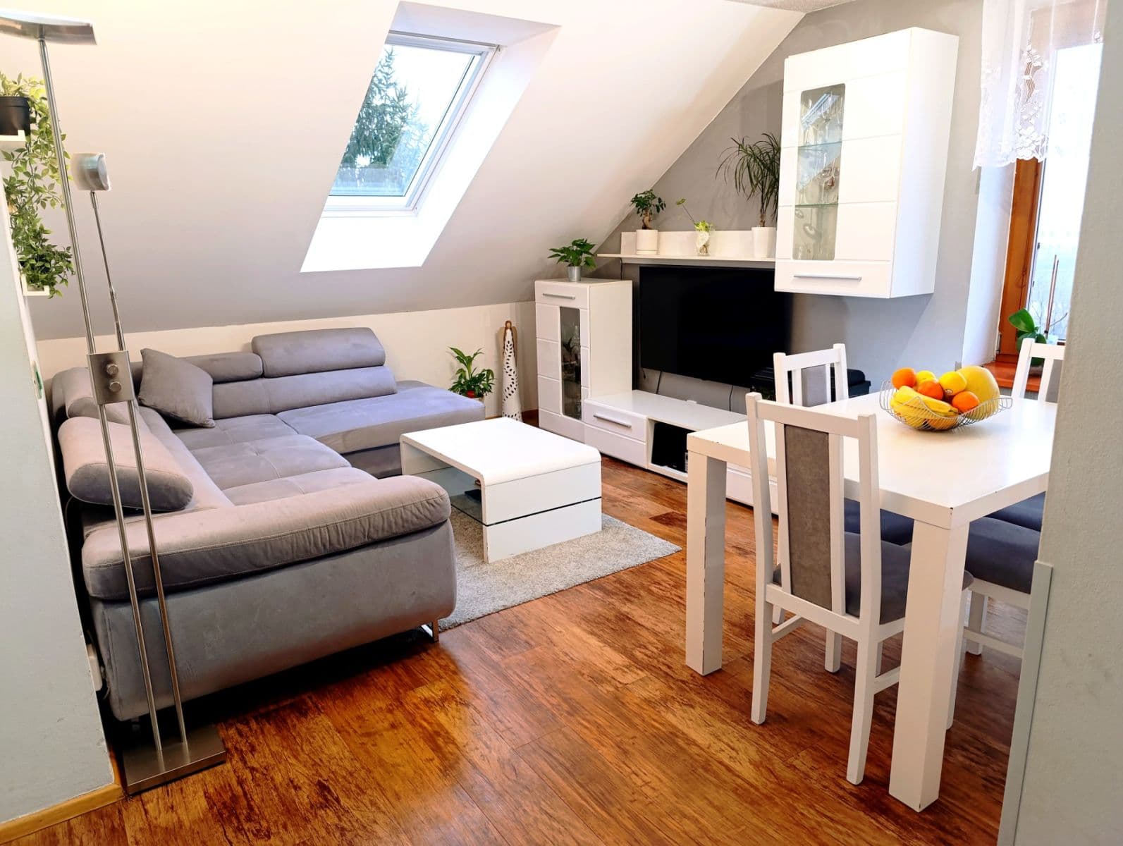 2 bedroom with open-plan kitchen flat for sale, 62 m², Horoušanská, Nehvizdy, Středočeský Region 2 bedroom with open-plan kitchen flat for sale, 62 m², Horoušanská, Nehvizdy, Středočeský Region