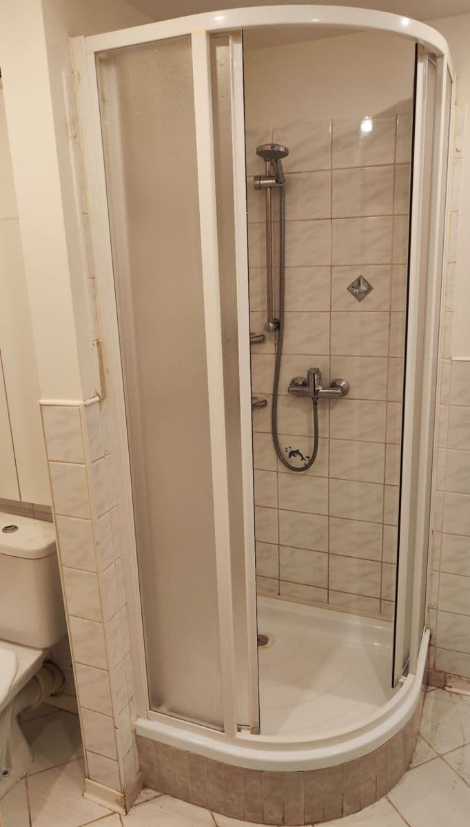 1 bedroom with open-plan kitchen flat to rent, 42 m², Mezilesní, Prague, Prague 1 bedroom with open-plan kitchen flat to rent, 42 m², Mezilesní, Prague, Prague