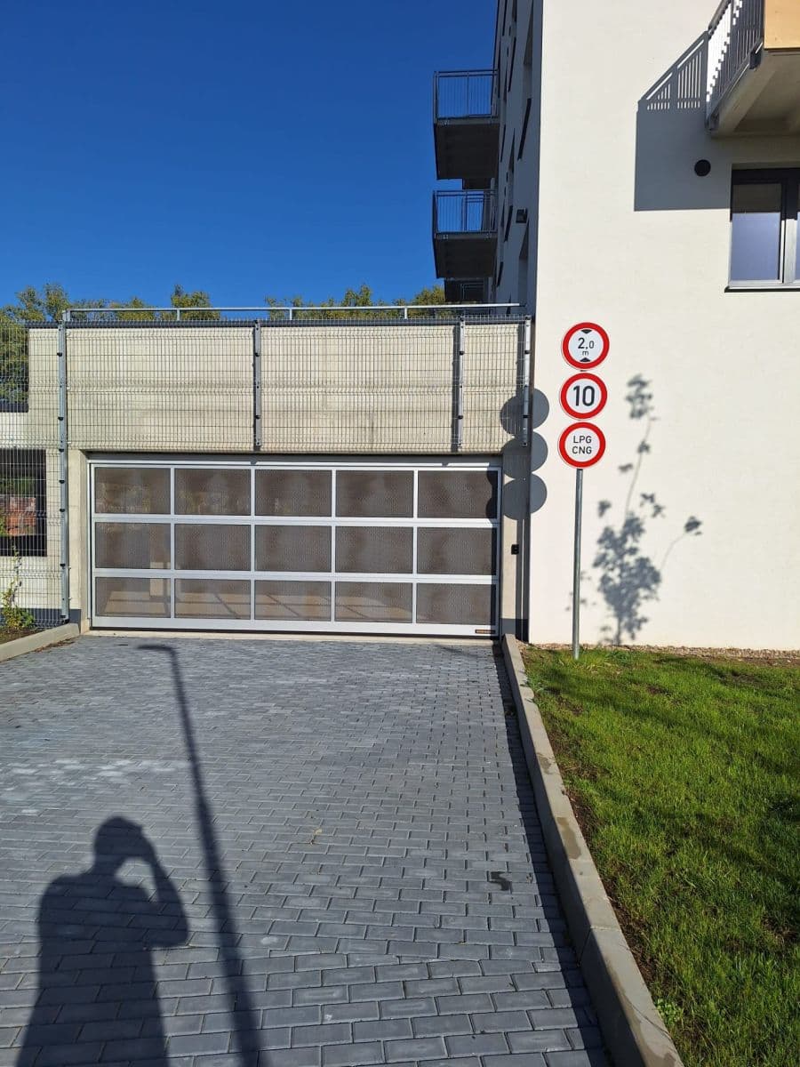 1 bedroom with open-plan kitchen flat to rent, 52 m², Sedlářova, Prague, Prague 1 bedroom with open-plan kitchen flat to rent, 52 m², Sedlářova, Prague, Prague