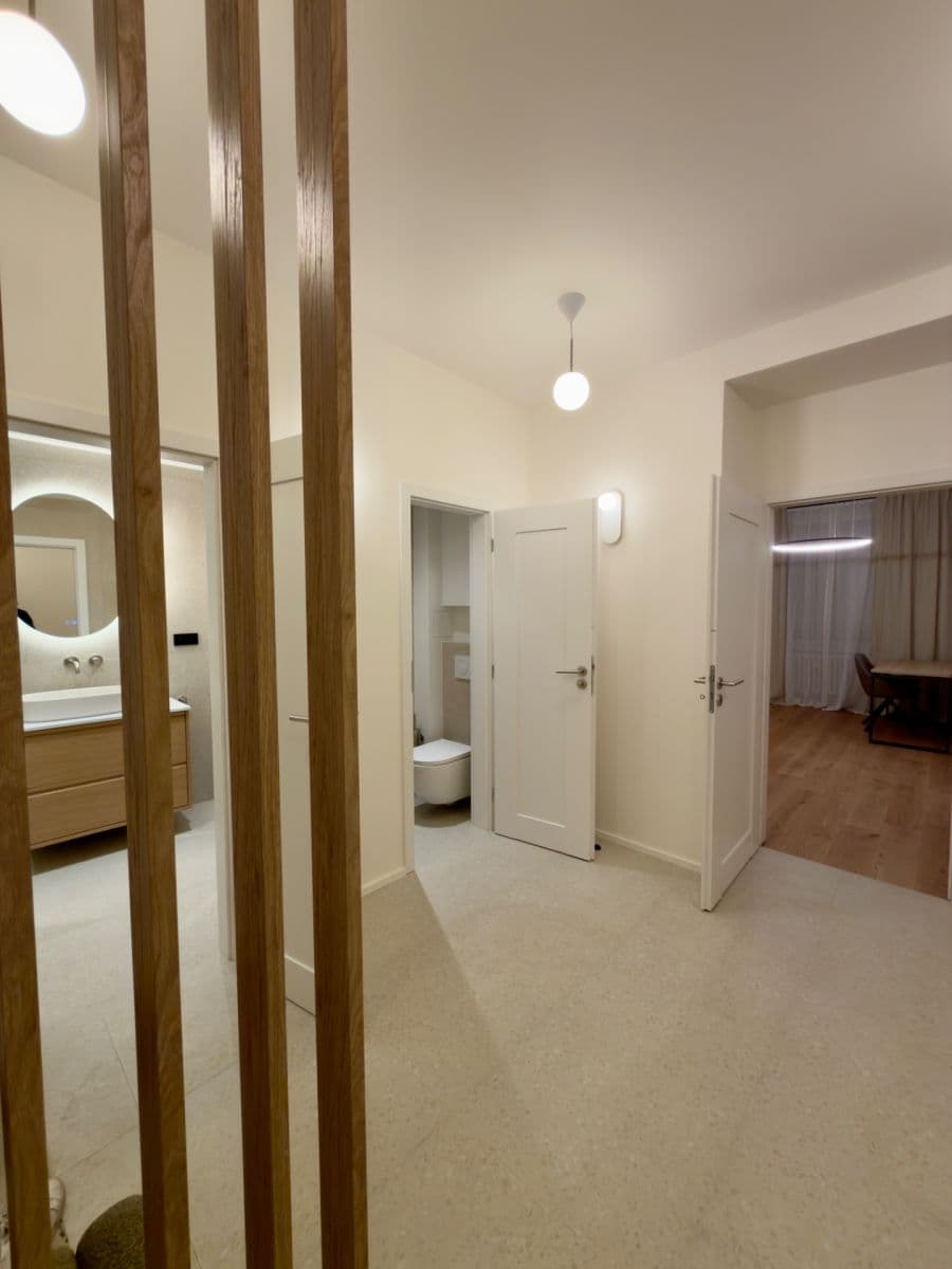 2 bedroom with open-plan kitchen flat to rent, 73 m², Sokolovská, Prague, Prague 2 bedroom with open-plan kitchen flat to rent, 73 m², Sokolovská, Prague, Prague