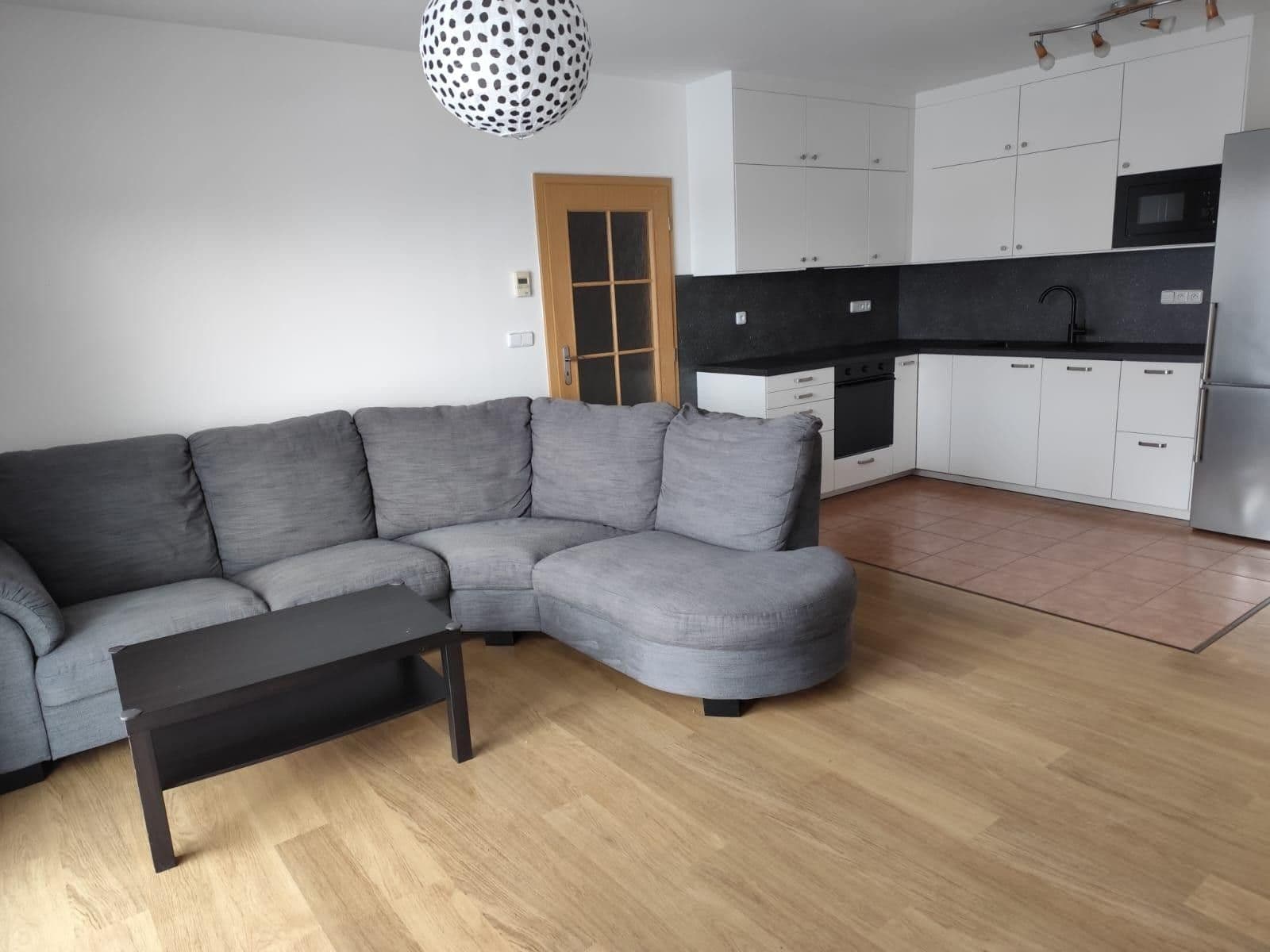 1 bedroom with open-plan kitchen flat to rent, 58 m², Na Ladech, Květnice, Středočeský Region 1 bedroom with open-plan kitchen flat to rent, 58 m², Na Ladech, Květnice, Středočeský Region