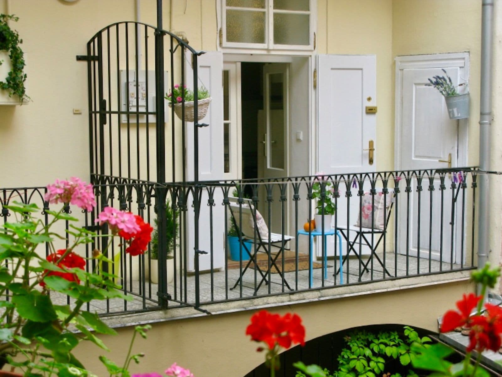 1 bedroom flat to rent, 45 m², Karoliny Světlé, Prague, Prague 1 bedroom flat to rent, 45 m², Karoliny Světlé, Prague, Prague