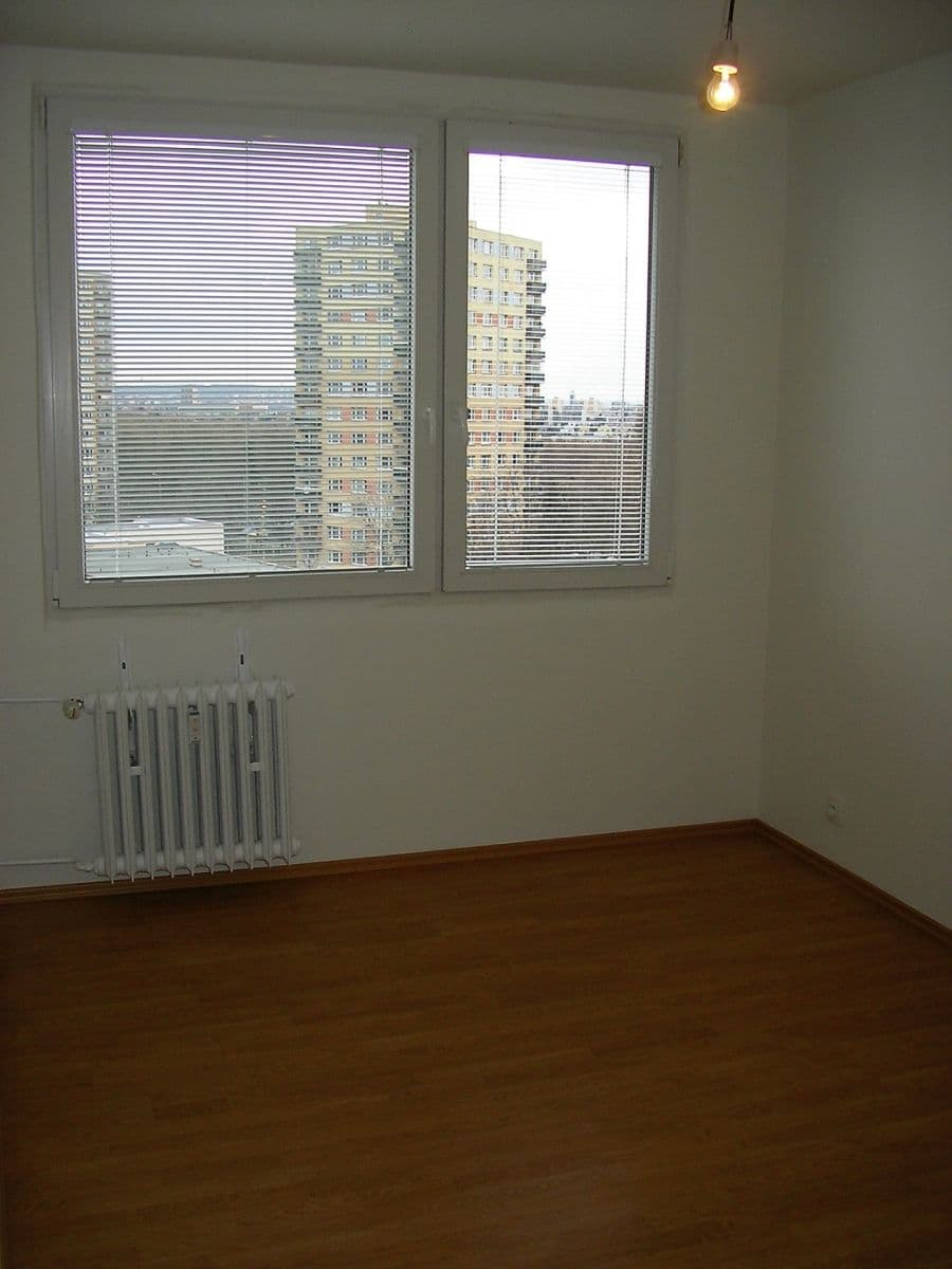 2 bedroom with open-plan kitchen flat to rent, 68 m², Zálesí, Prague, Prague 2 bedroom with open-plan kitchen flat to rent, 68 m², Zálesí, Prague, Prague