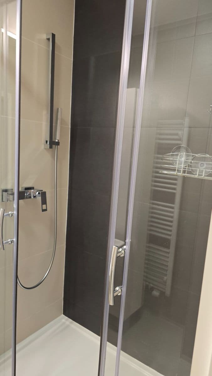 1 bedroom with open-plan kitchen flat to rent, 74 m², U Plynárny, Prague, Prague 1 bedroom with open-plan kitchen flat to rent, 74 m², U Plynárny, Prague, Prague