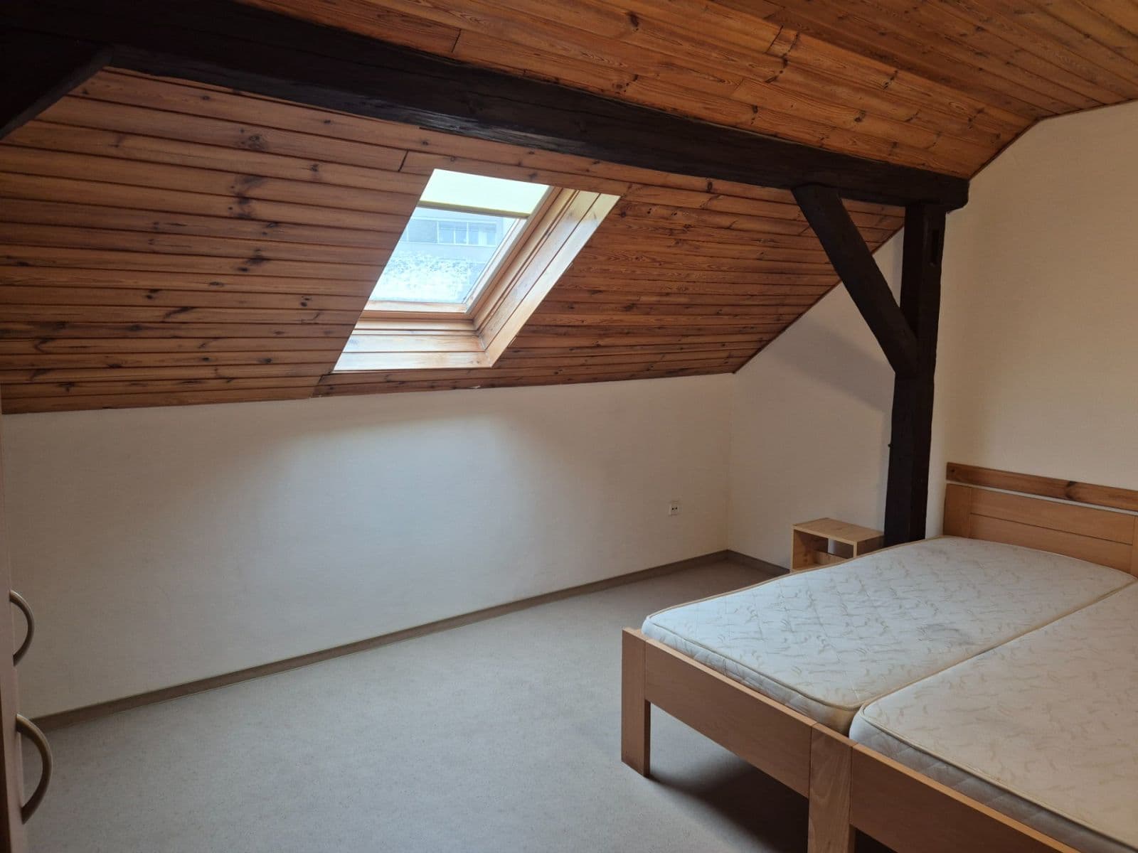 2 bedroom with open-plan kitchen flat to rent, 61 m², Hněvkovského, Brno, Jihomoravský Region 2 bedroom with open-plan kitchen flat to rent, 61 m², Hněvkovského, Brno, Jihomoravský Region