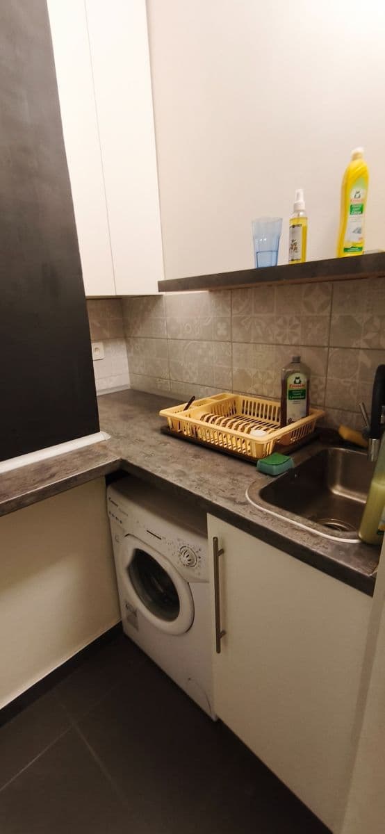 Studio flat to rent, 21 m², Konšelská, Prague, Prague Studio flat to rent, 21 m², Konšelská, Prague, Prague