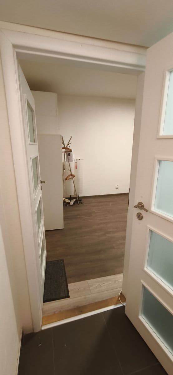 Studio flat to rent, 21 m², Konšelská, Prague, Prague Studio flat to rent, 21 m², Konšelská, Prague, Prague