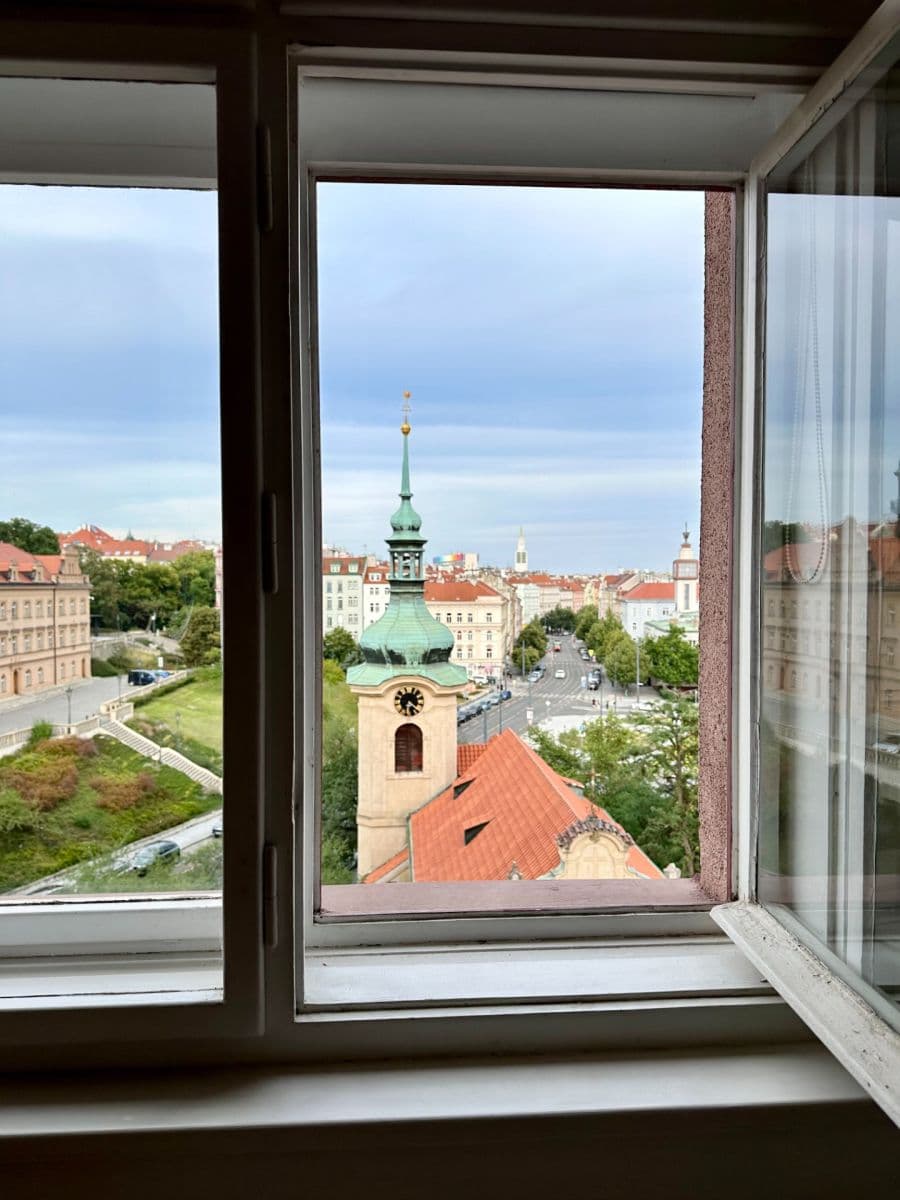 1 bedroom with open-plan kitchen flat to rent, 50 m², Smolenská, Prague, Prague 1 bedroom with open-plan kitchen flat to rent, 50 m², Smolenská, Prague, Prague