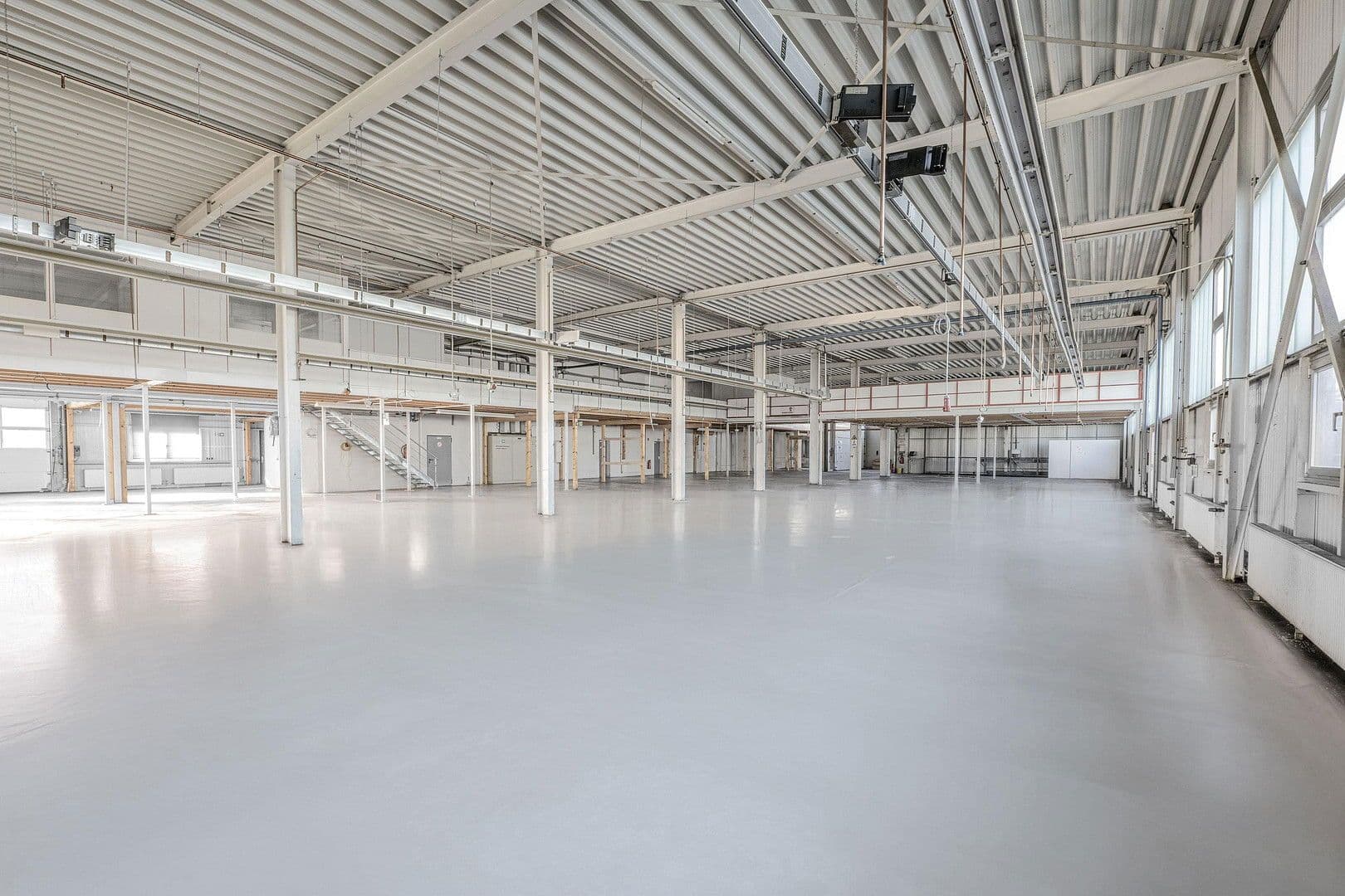 non-residential property to rent, 2,145 m², Daimlerstraße 12, Dauchingen, Baden-Württemberg non-residential property to rent, 2,145 m², Daimlerstraße 12, Dauchingen, Baden-Württemberg