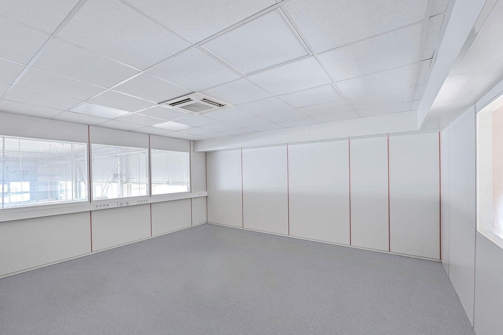 non-residential property to rent, 2,145 m², Daimlerstraße 12, Dauchingen, Baden-Württemberg non-residential property to rent, 2,145 m², Daimlerstraße 12, Dauchingen, Baden-Württemberg