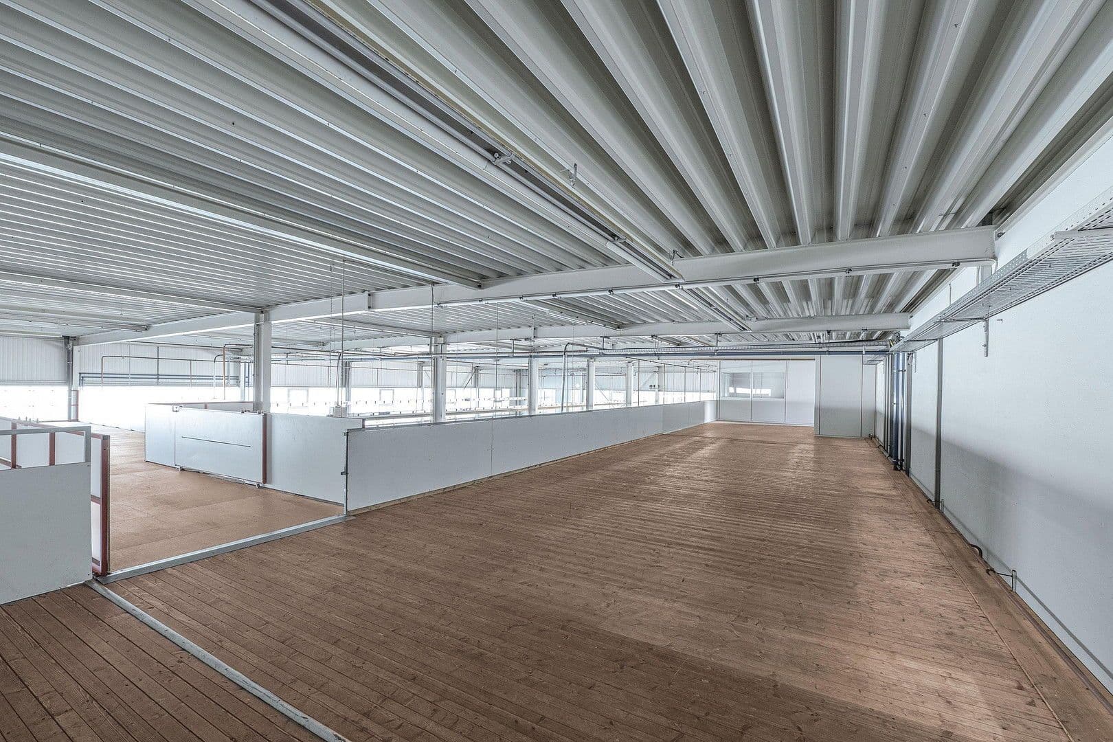 non-residential property to rent, 2,145 m², Daimlerstraße 12, Dauchingen, Baden-Württemberg non-residential property to rent, 2,145 m², Daimlerstraße 12, Dauchingen, Baden-Württemberg