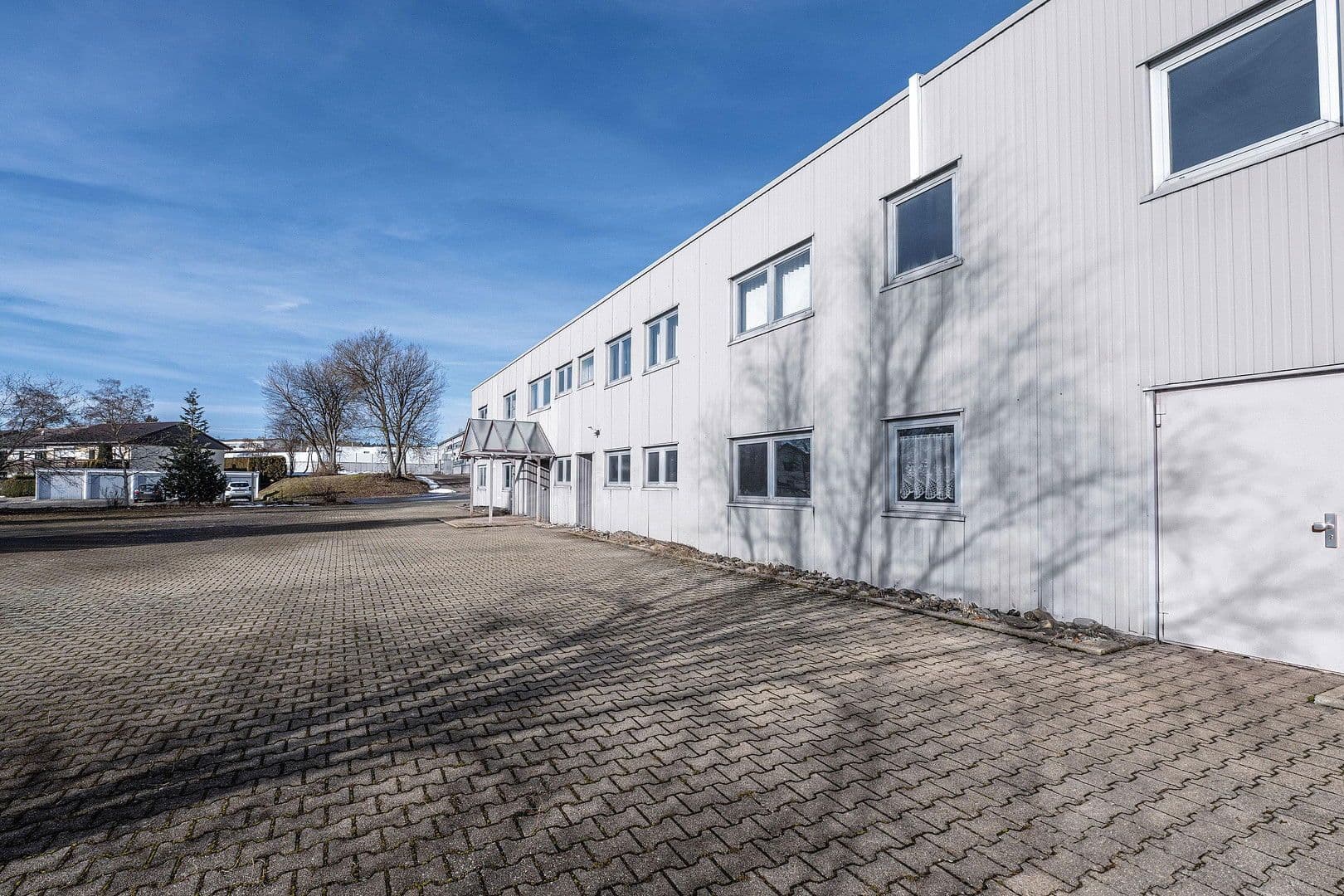 non-residential property to rent, 2,145 m², Daimlerstraße 12, Dauchingen, Baden-Württemberg non-residential property to rent, 2,145 m², Daimlerstraße 12, Dauchingen, Baden-Württemberg