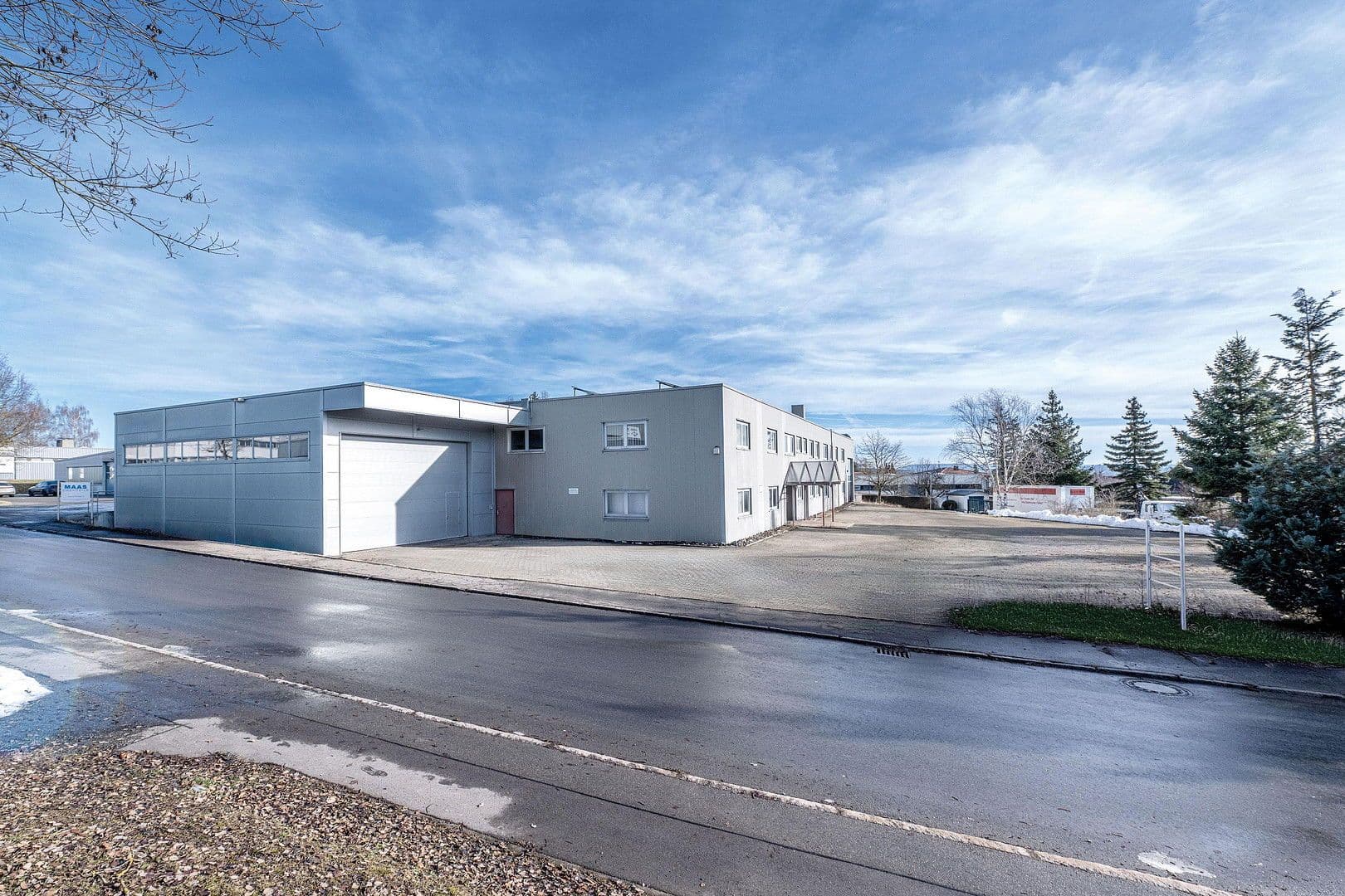 non-residential property to rent, 2,145 m², Daimlerstraße 12, Dauchingen, Baden-Württemberg non-residential property to rent, 2,145 m², Daimlerstraße 12, Dauchingen, Baden-Württemberg