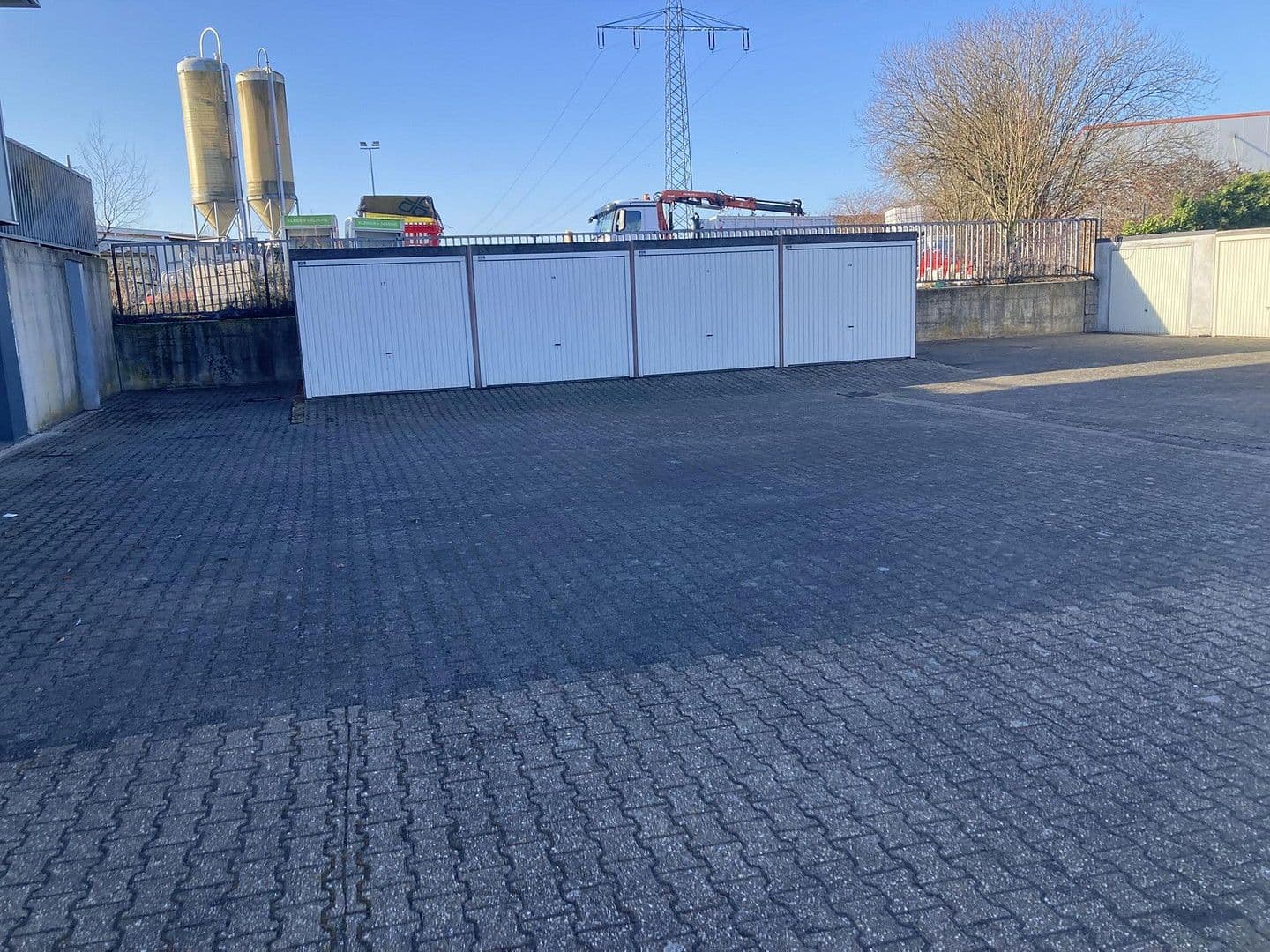 non-residential property for sale, 2,400 m², Carl-Zeiss-Straße 16, Alsdorf, North Rhine-Westphalia non-residential property for sale, 2,400 m², Carl-Zeiss-Straße 16, Alsdorf, North Rhine-Westphalia