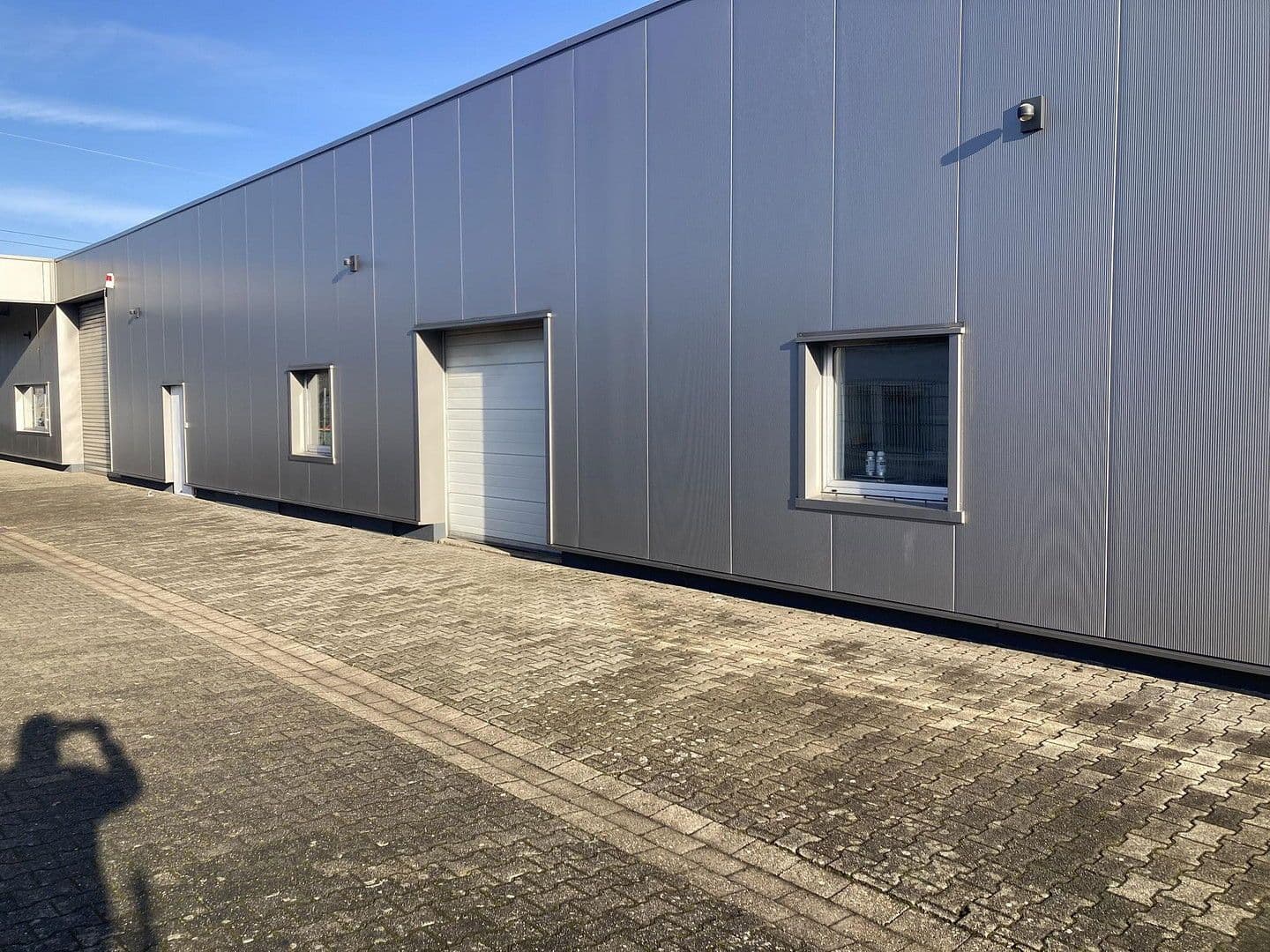 non-residential property for sale, 2,400 m², Carl-Zeiss-Straße 16, Alsdorf, North Rhine-Westphalia non-residential property for sale, 2,400 m², Carl-Zeiss-Straße 16, Alsdorf, North Rhine-Westphalia