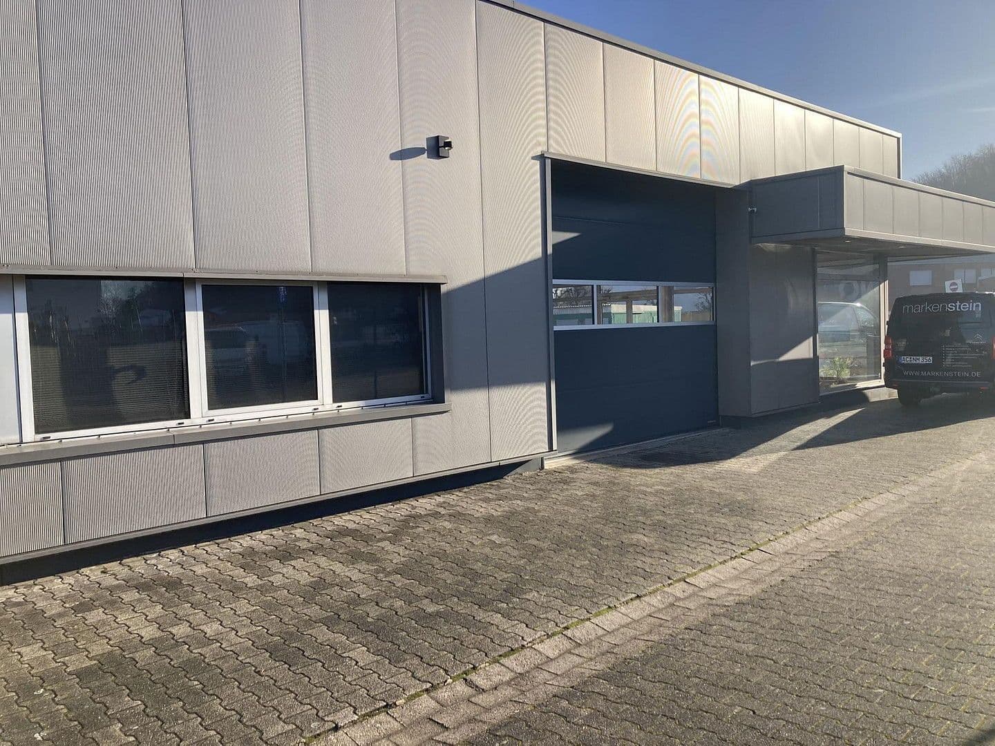 non-residential property for sale, 2,400 m², Carl-Zeiss-Straße 16, Alsdorf, North Rhine-Westphalia non-residential property for sale, 2,400 m², Carl-Zeiss-Straße 16, Alsdorf, North Rhine-Westphalia