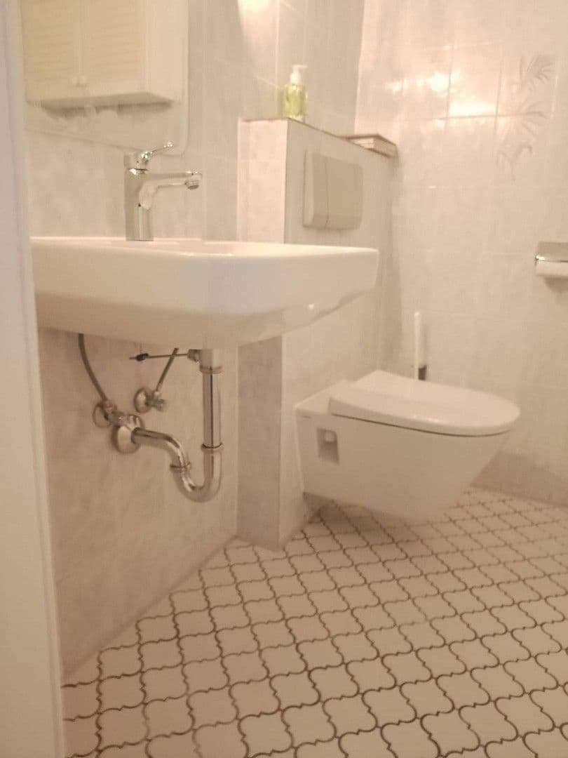 4 bedroom flat to rent, 134 m², Ule-Straße 12, Halle/Saale, Saxony-Anhalt 4 bedroom flat to rent, 134 m², Ule-Straße 12, Halle/Saale, Saxony-Anhalt