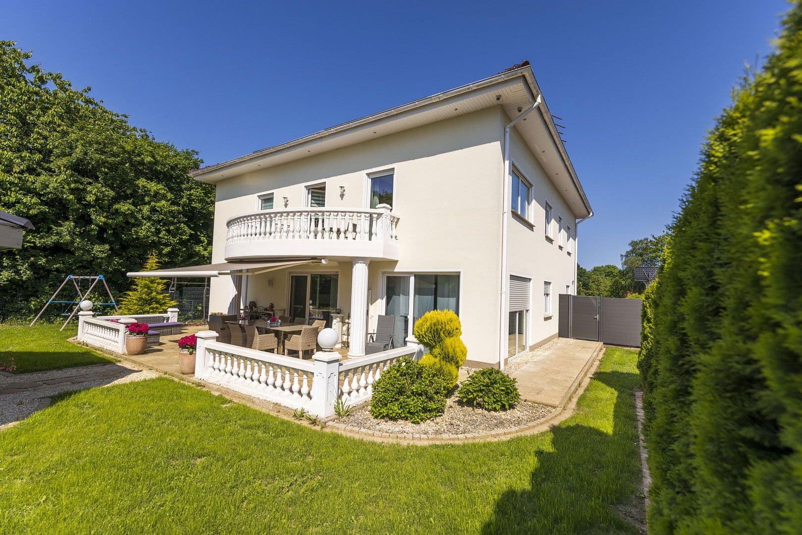 house for sale, 367 m², Hiddenhausen, North Rhine-Westphalia house for sale, 367 m², Hiddenhausen, North Rhine-Westphalia