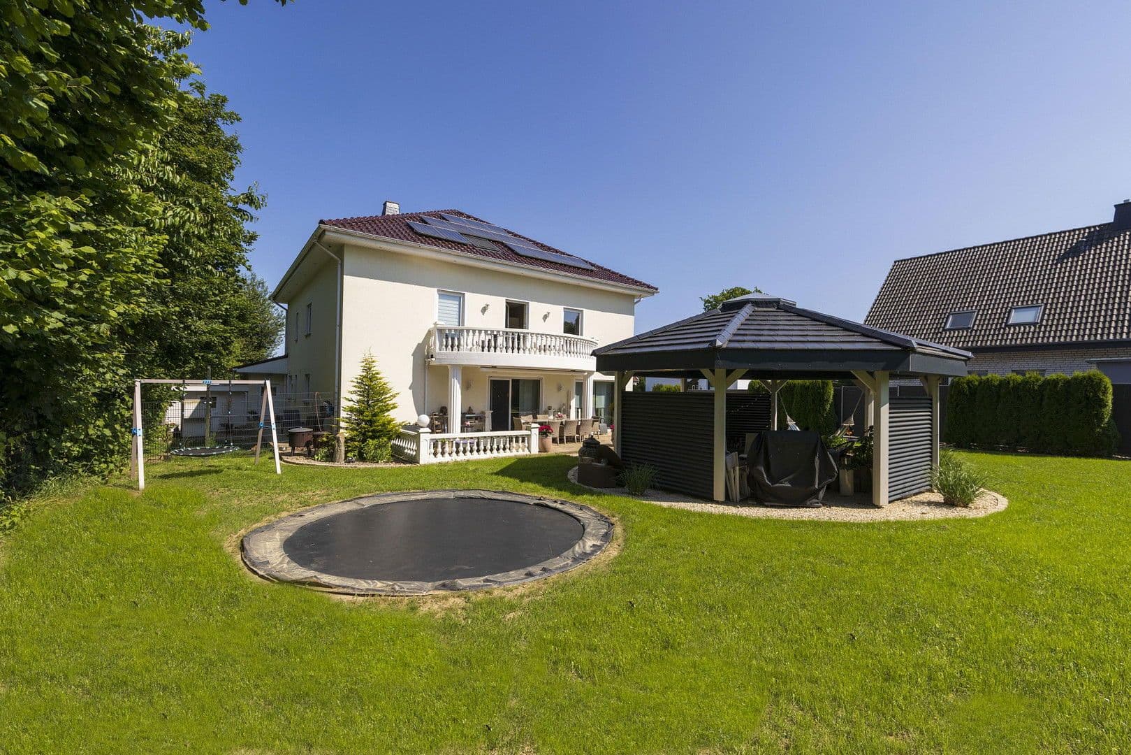 house for sale, 367 m², Hiddenhausen, North Rhine-Westphalia house for sale, 367 m², Hiddenhausen, North Rhine-Westphalia