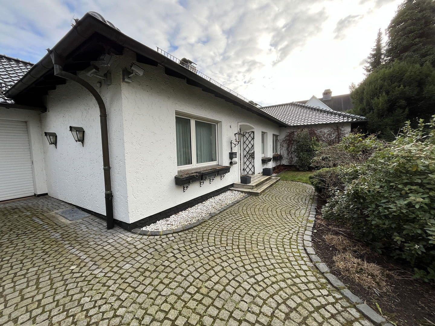 house for sale, 230 m², Königgrätzerstr. 12, Solingen, North Rhine-Westphalia house for sale, 230 m², Königgrätzerstr. 12, Solingen, North Rhine-Westphalia