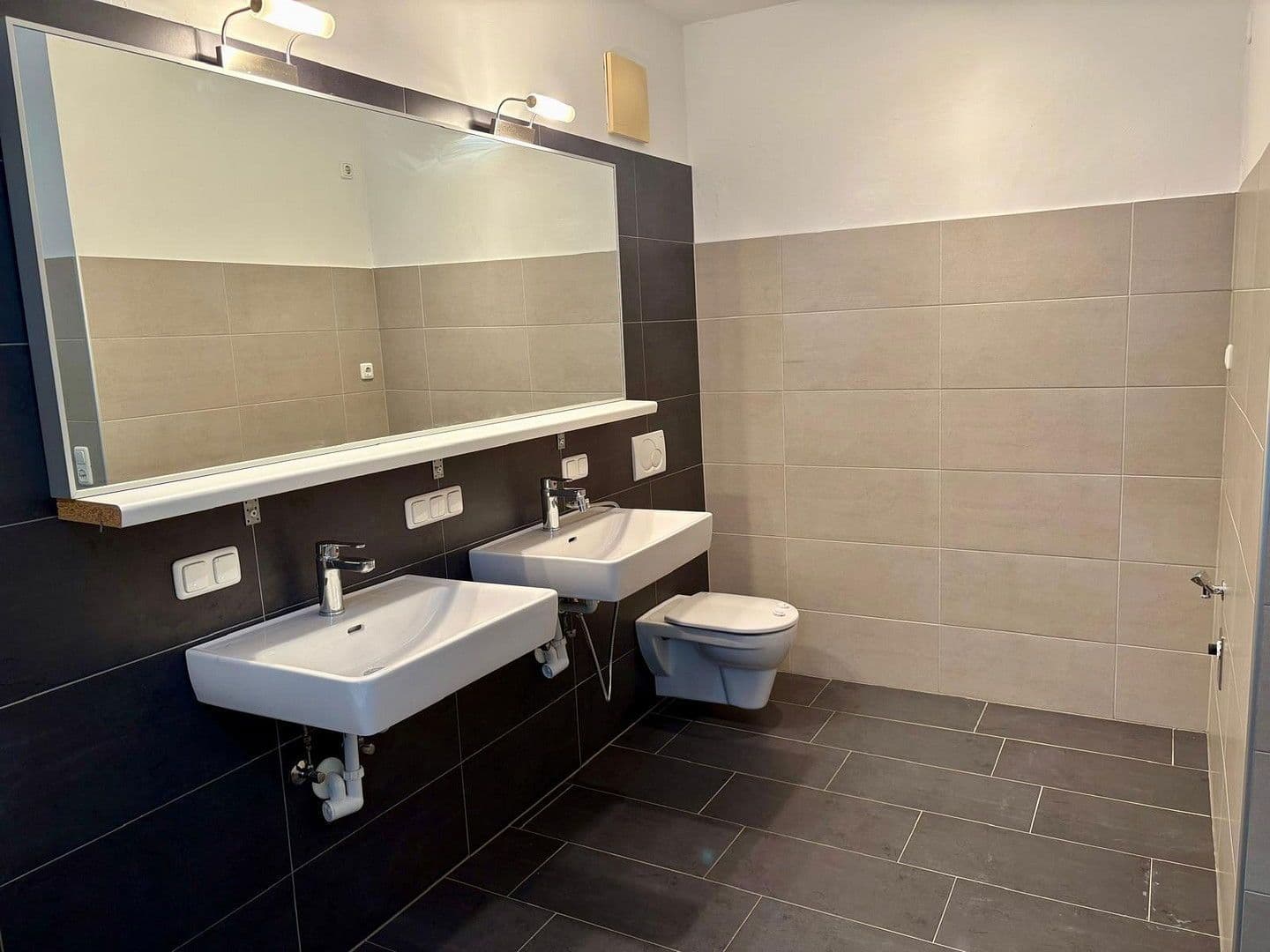 5 bedroom flat to rent, 143 m², Wels, Upper Austria 5 bedroom flat to rent, 143 m², Wels, Upper Austria