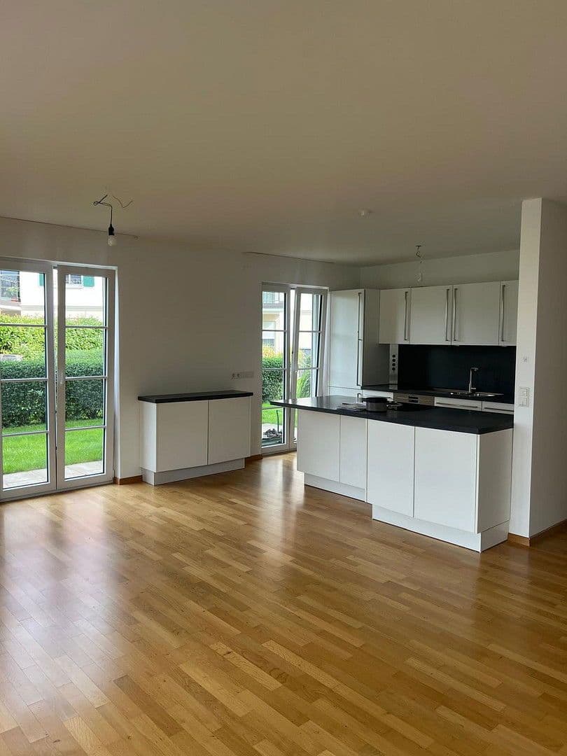 1 bedroom with open-plan kitchen flat to rent, 93 m², Geothestraße 9, Langenargen, Baden-Württemberg 1 bedroom with open-plan kitchen flat to rent, 93 m², Geothestraße 9, Langenargen, Baden-Württemberg